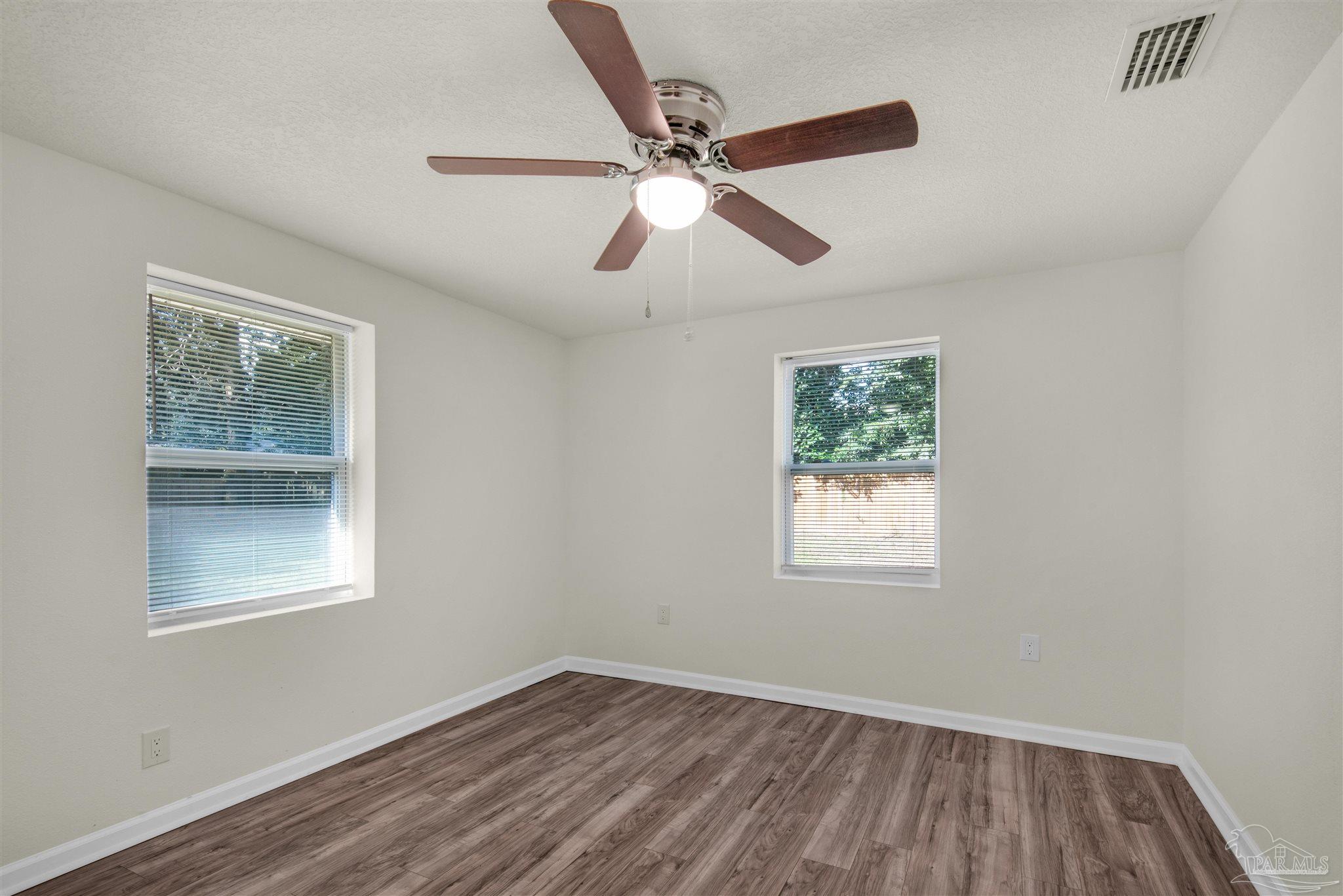 1551 Tommy St