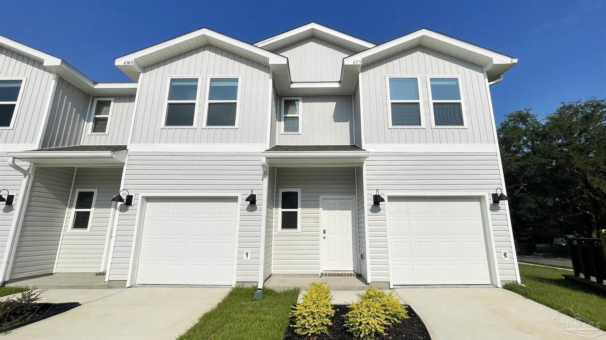 1221 Fairchild Village Dr