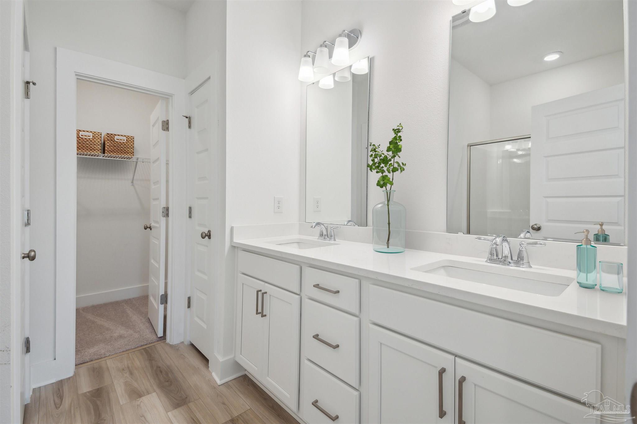 6678 Sun Tree Cir LOT 5B