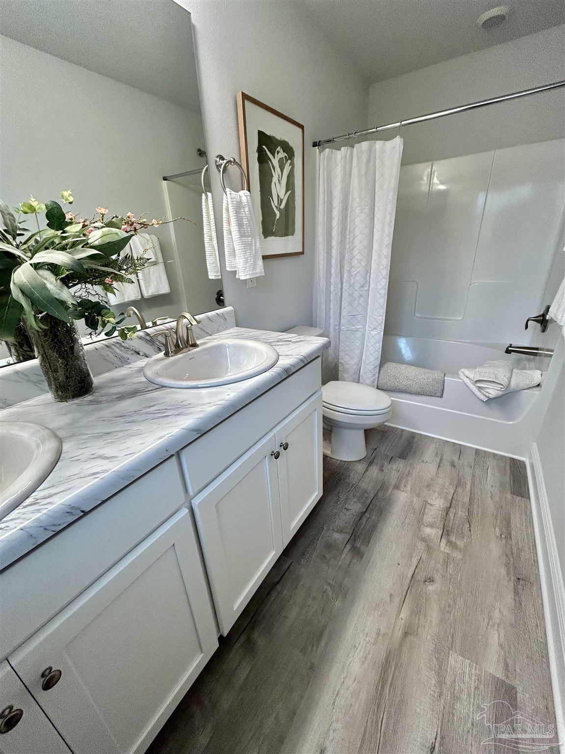 4984 Muldoon Pointe Rd # 5A