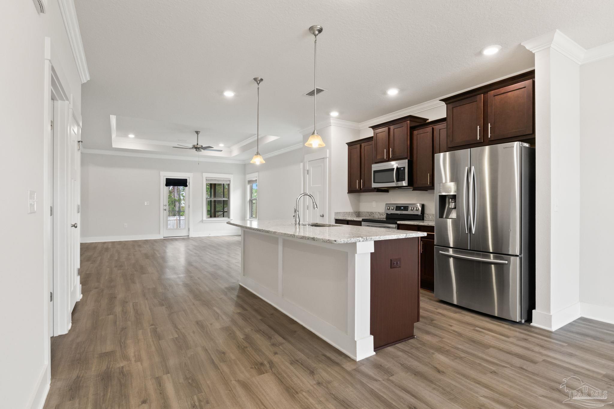 2102 Cambridge Park Dr