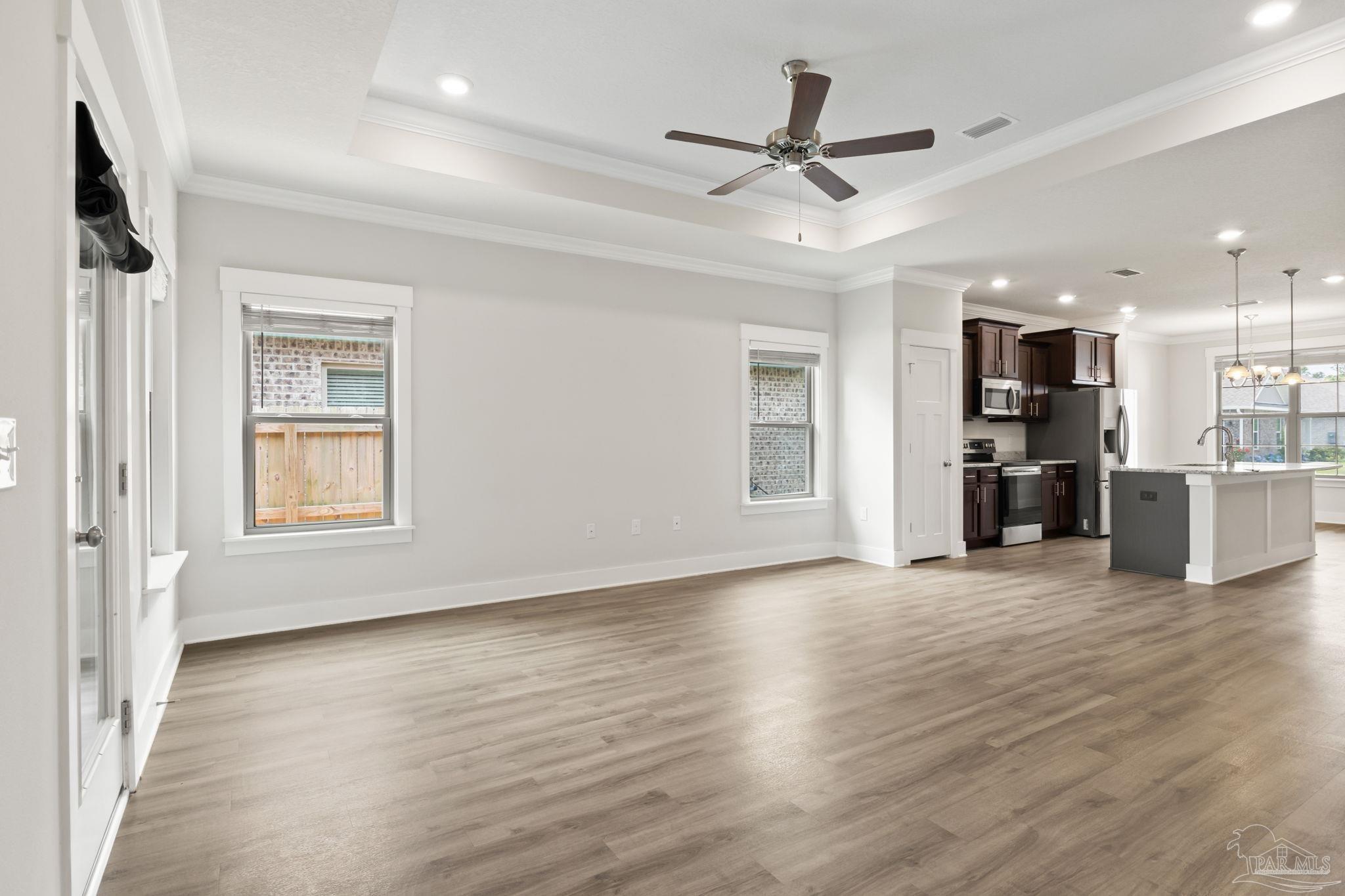 2102 Cambridge Park Dr