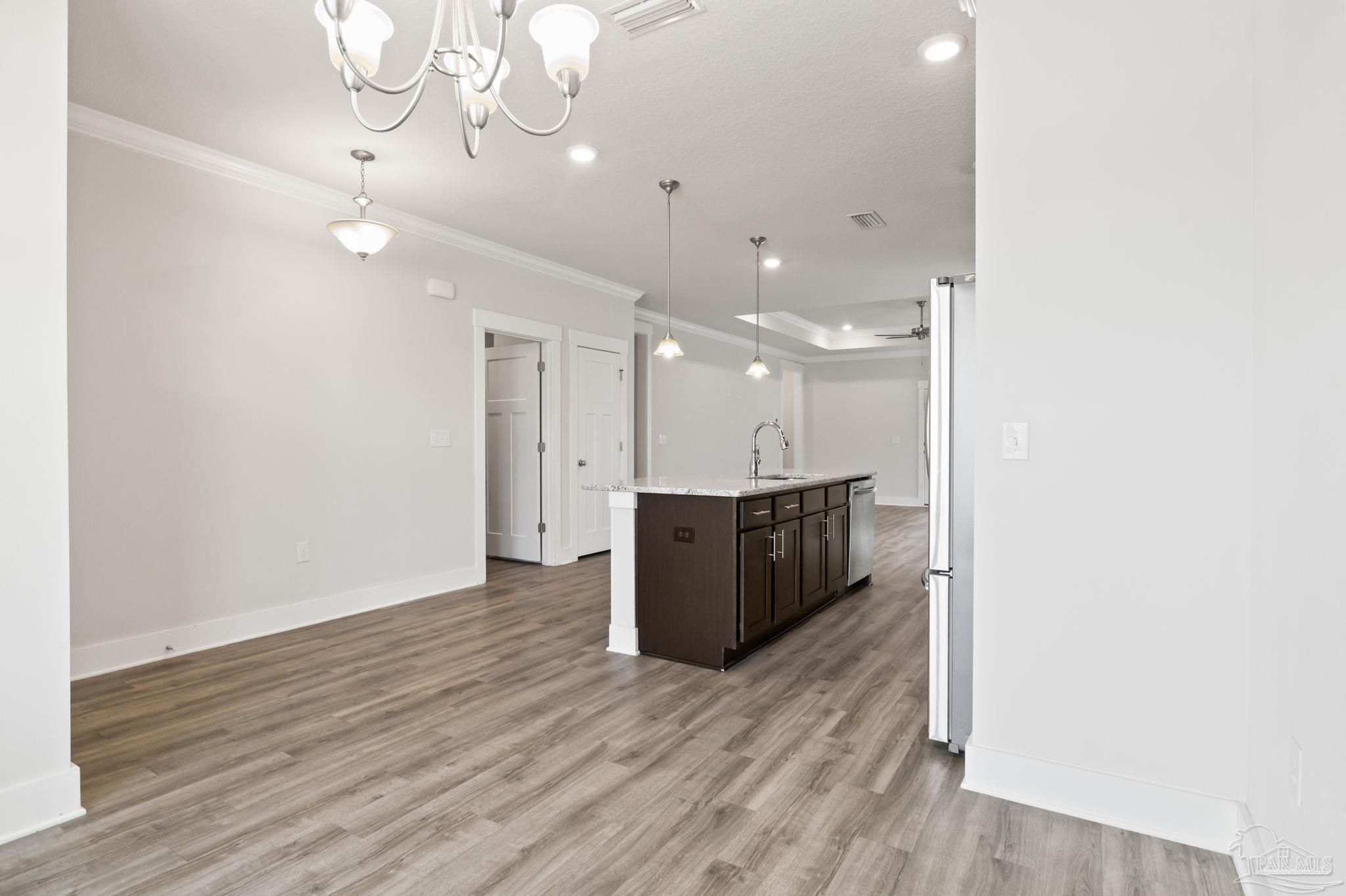 2102 Cambridge Park Dr