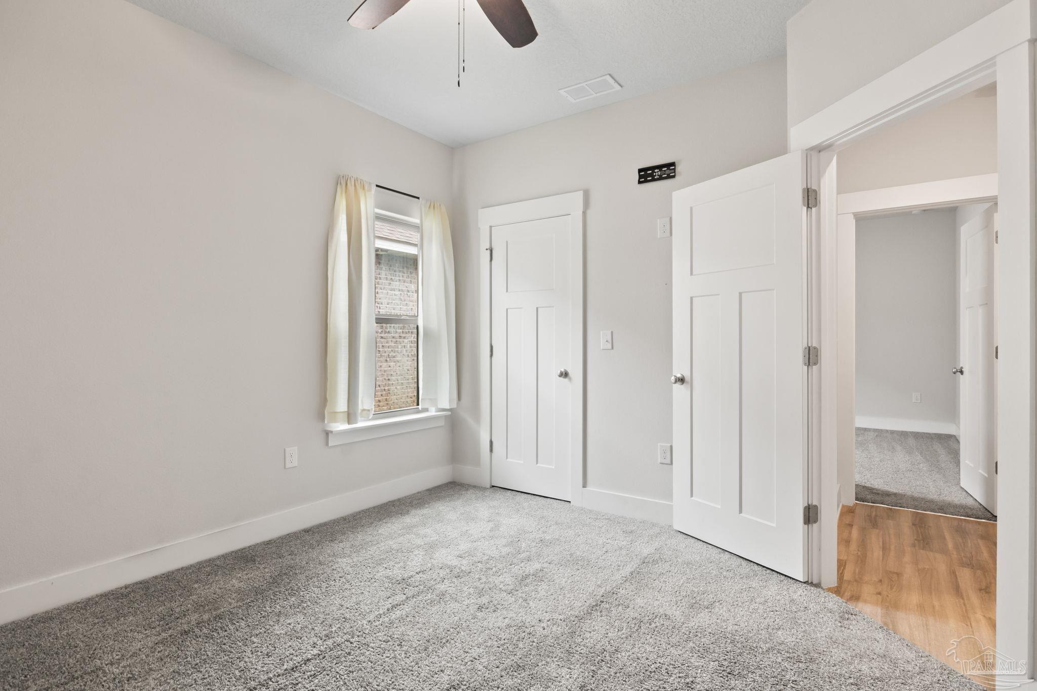 2102 Cambridge Park Dr