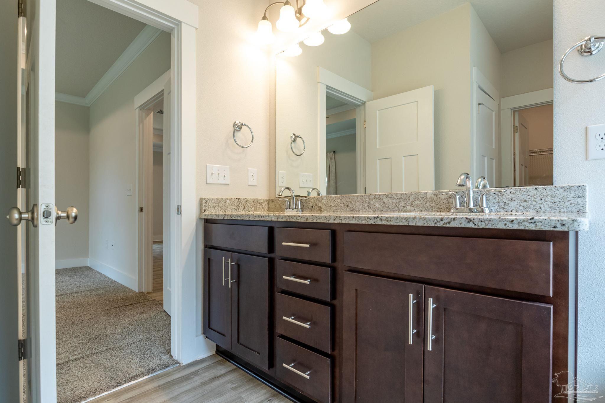 2102 Cambridge Park Dr