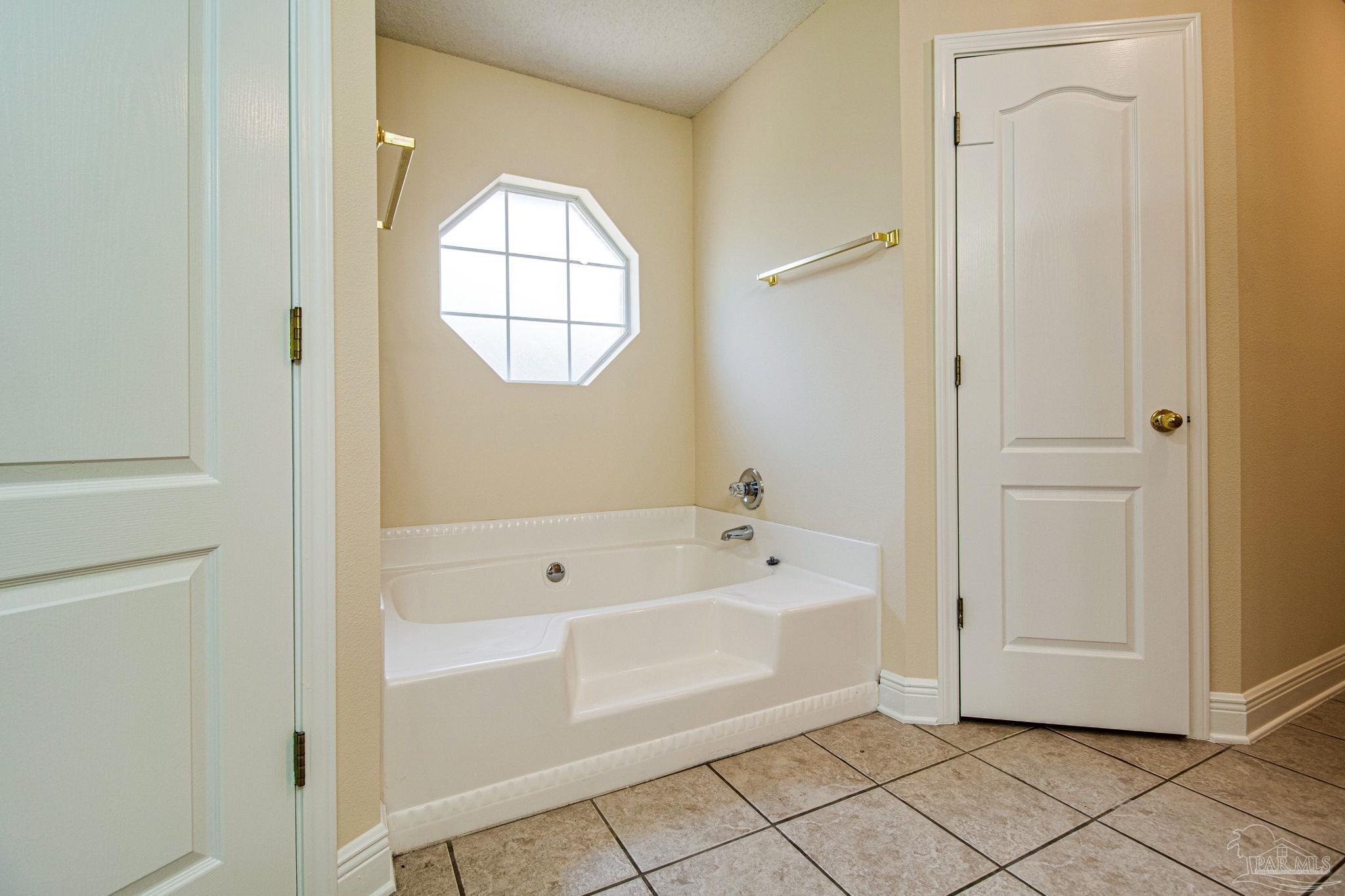 3304 Pitcher Plant Cir