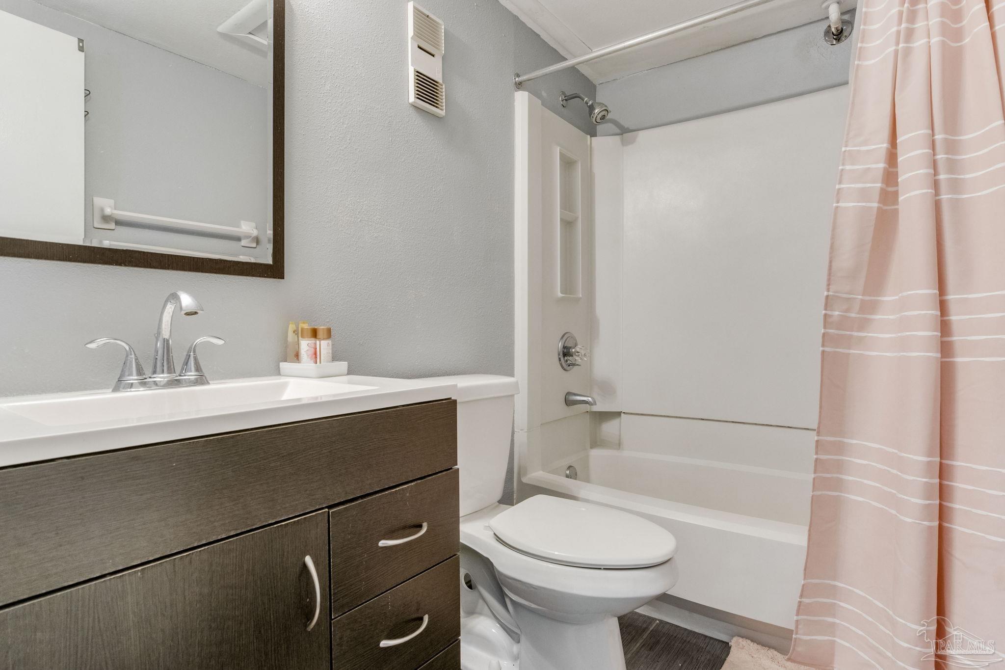 7150 Plantation Rd # 214