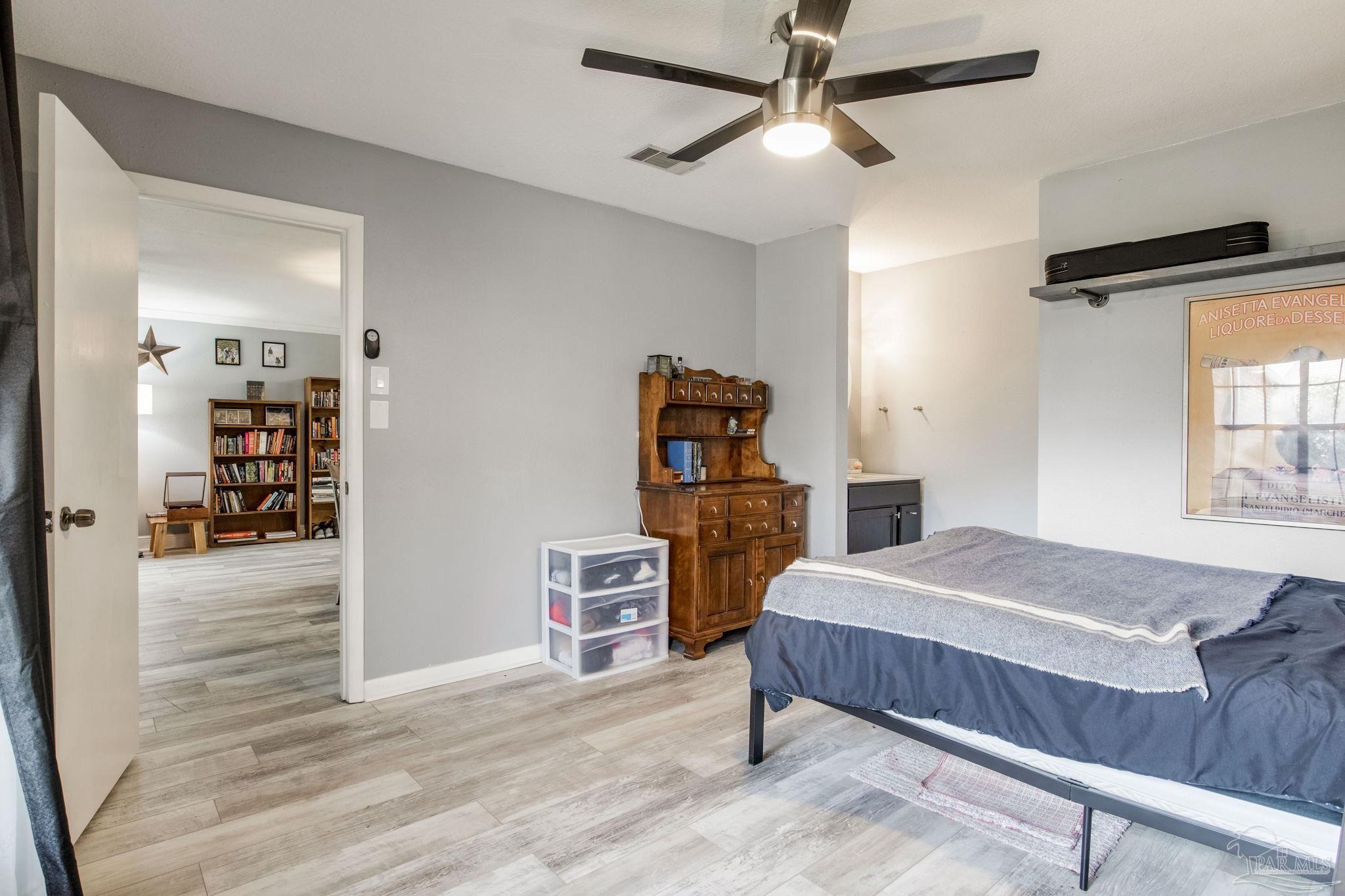 7150 Plantation Rd # 214