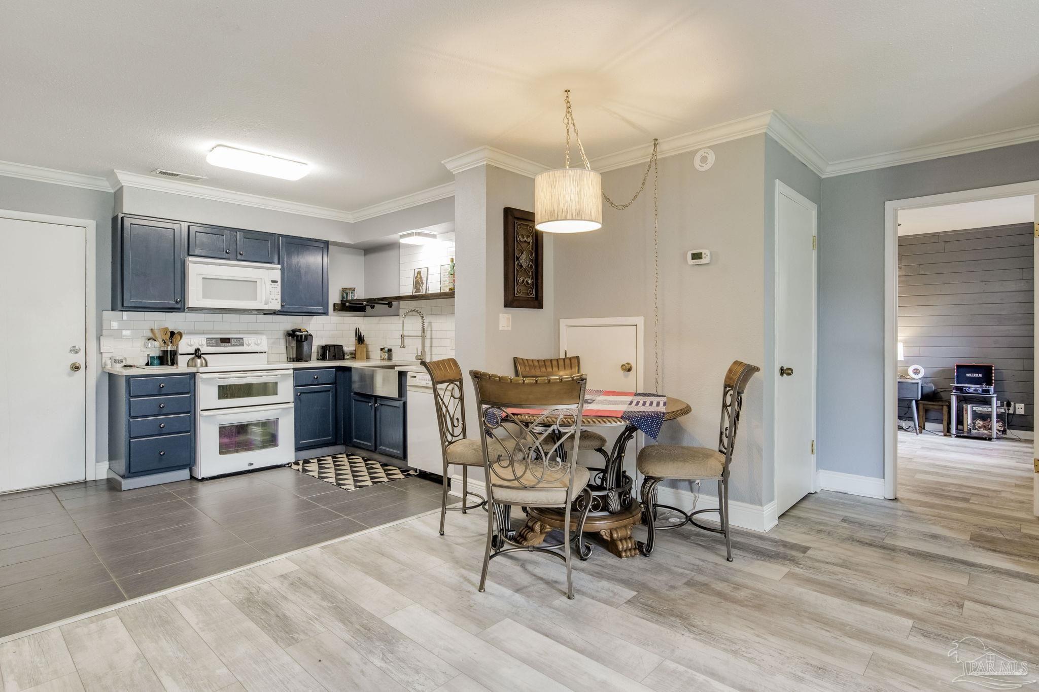 7150 Plantation Rd # 214