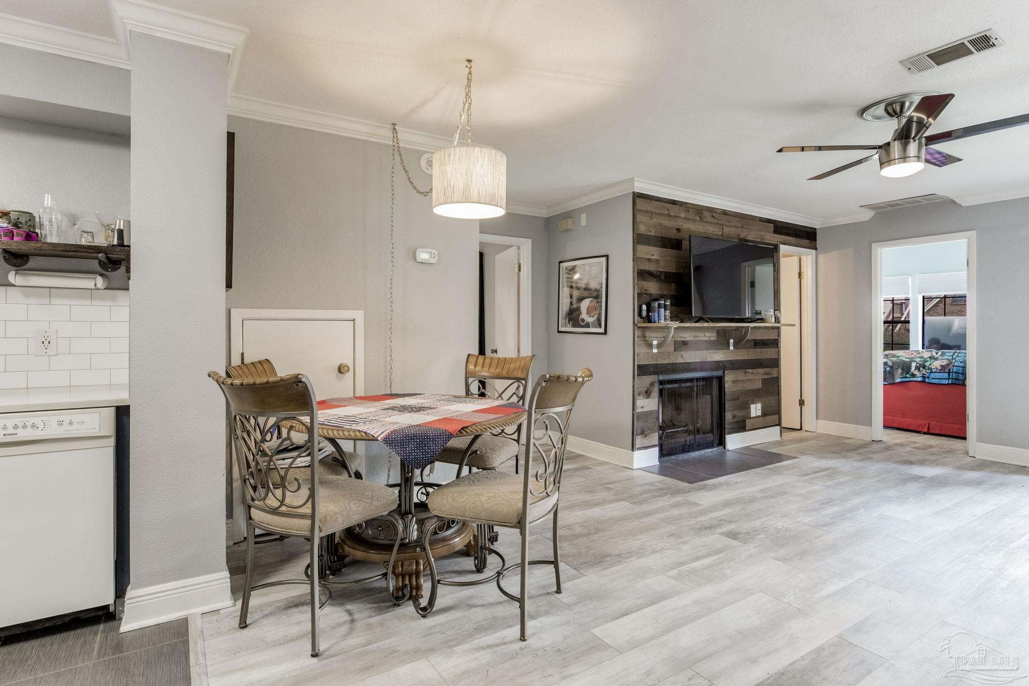 7150 Plantation Rd # 214