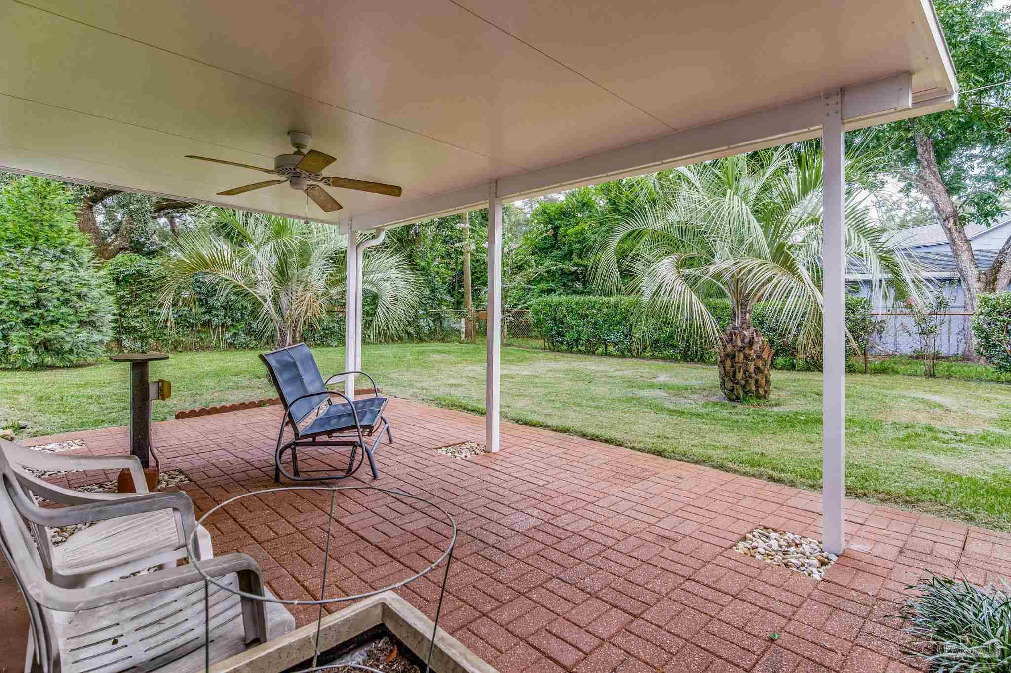 203 SE Gilliland Rd