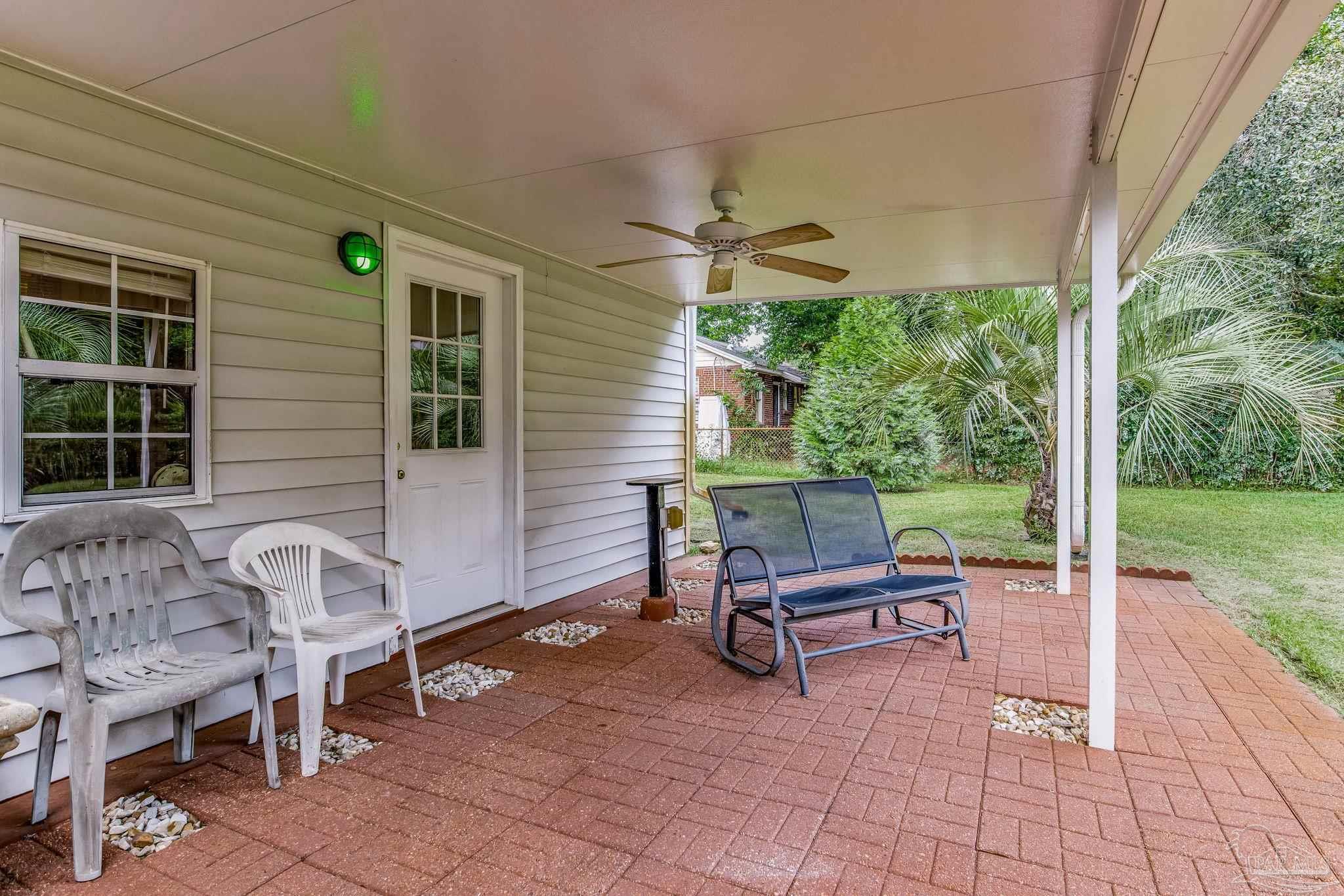 203 SE Gilliland Rd