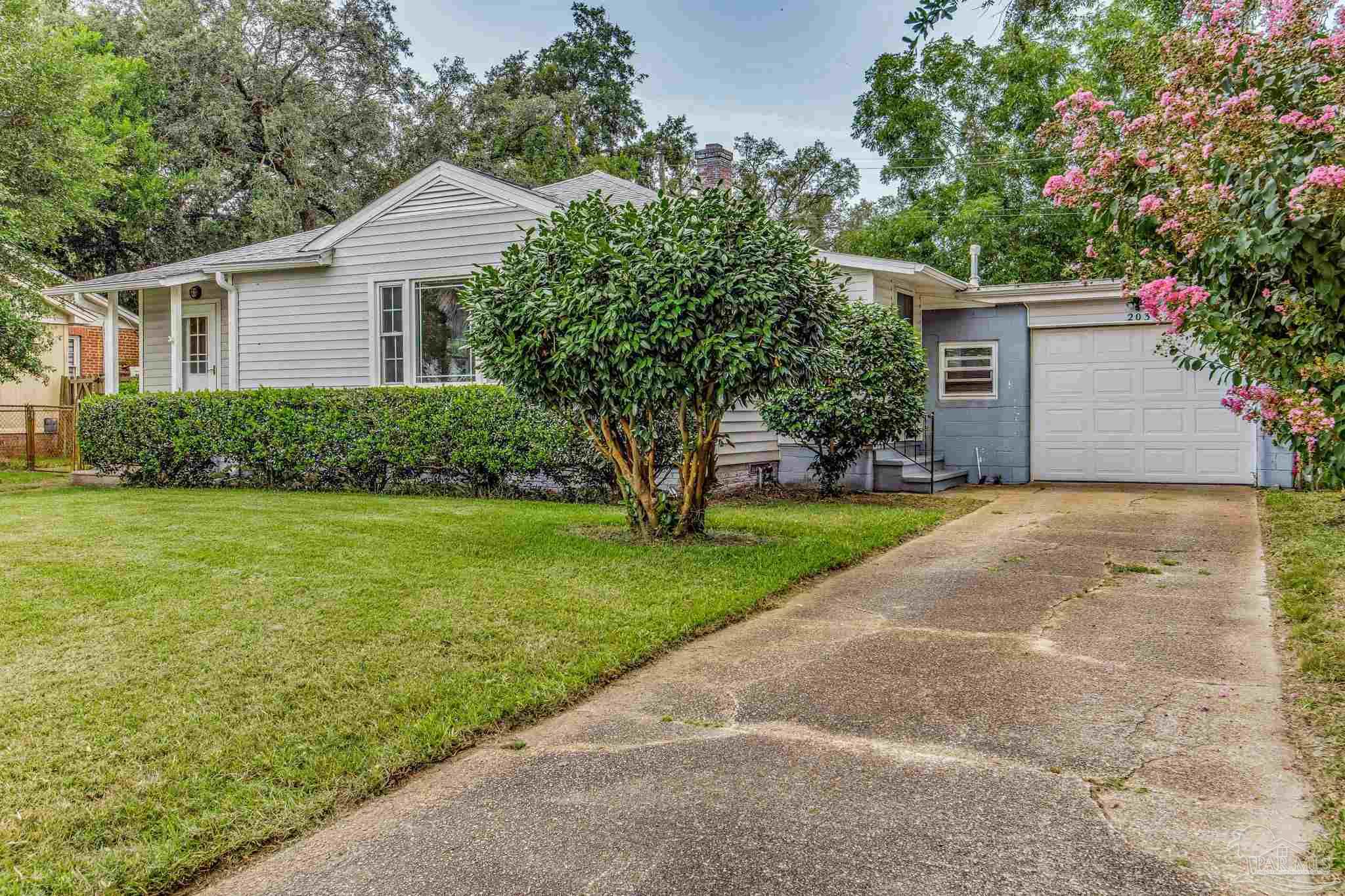 203 SE Gilliland Rd