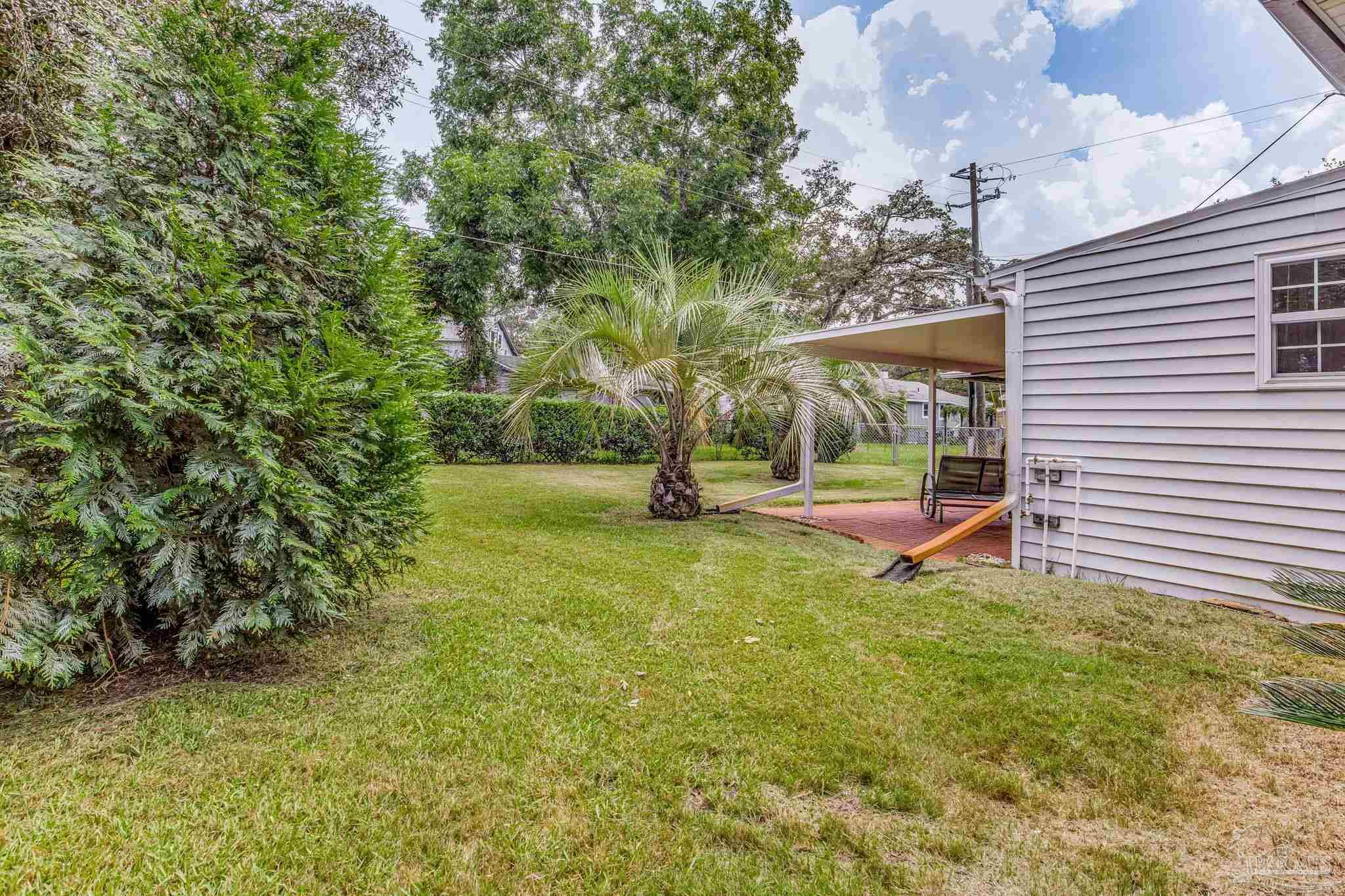 203 SE Gilliland Rd