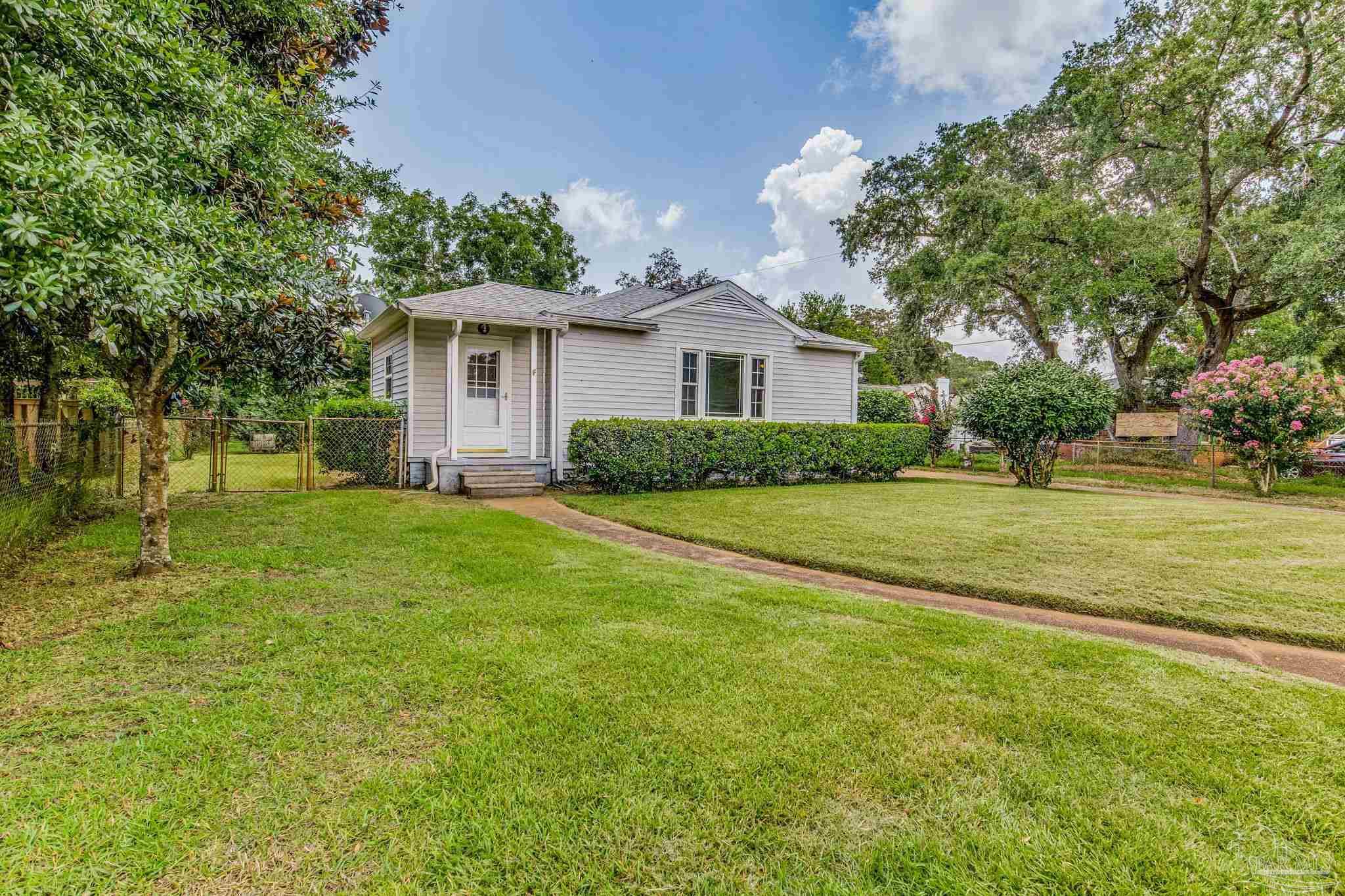 203 SE Gilliland Rd