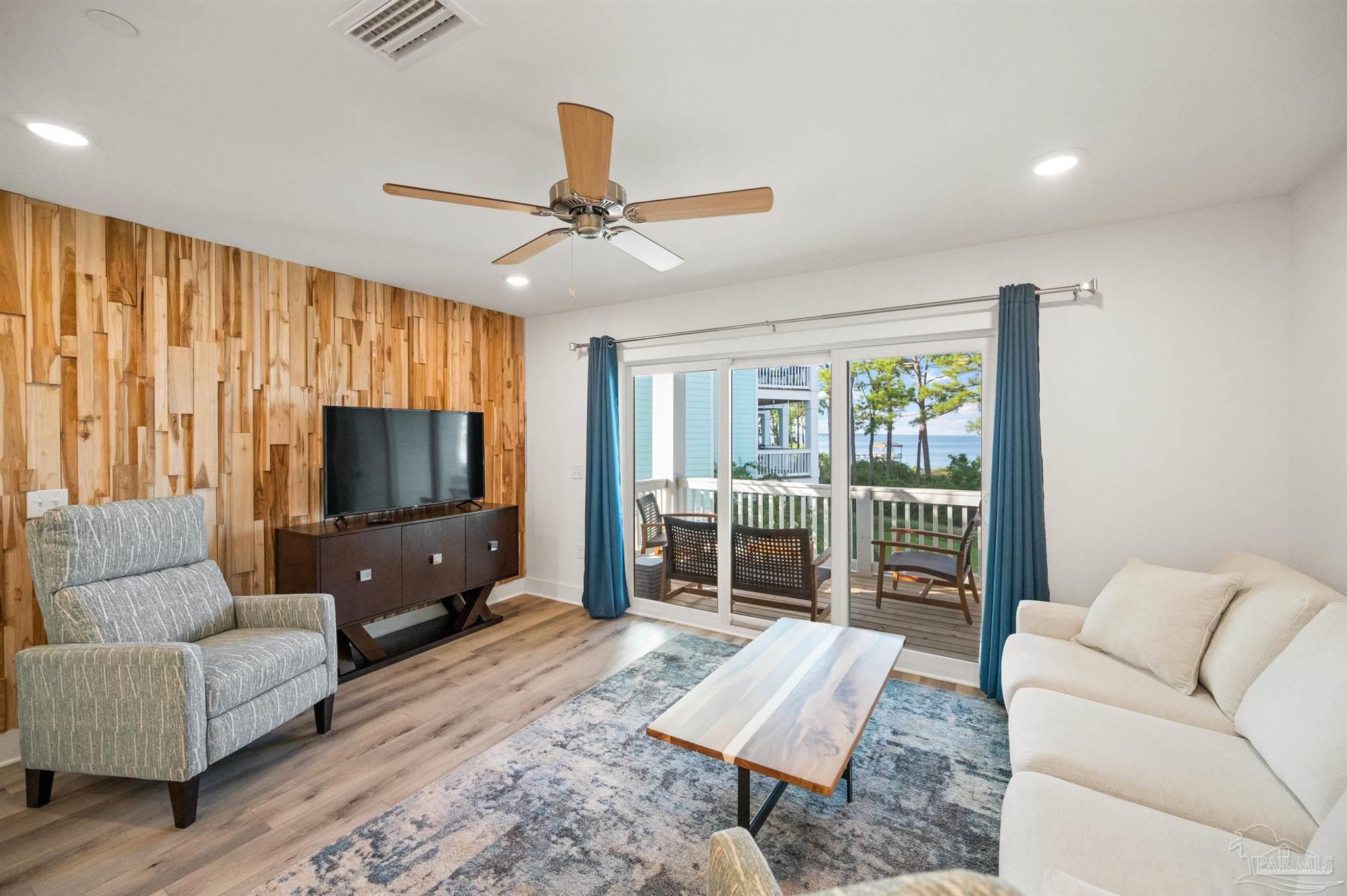 16132 Innerarity Pt Rd # 18