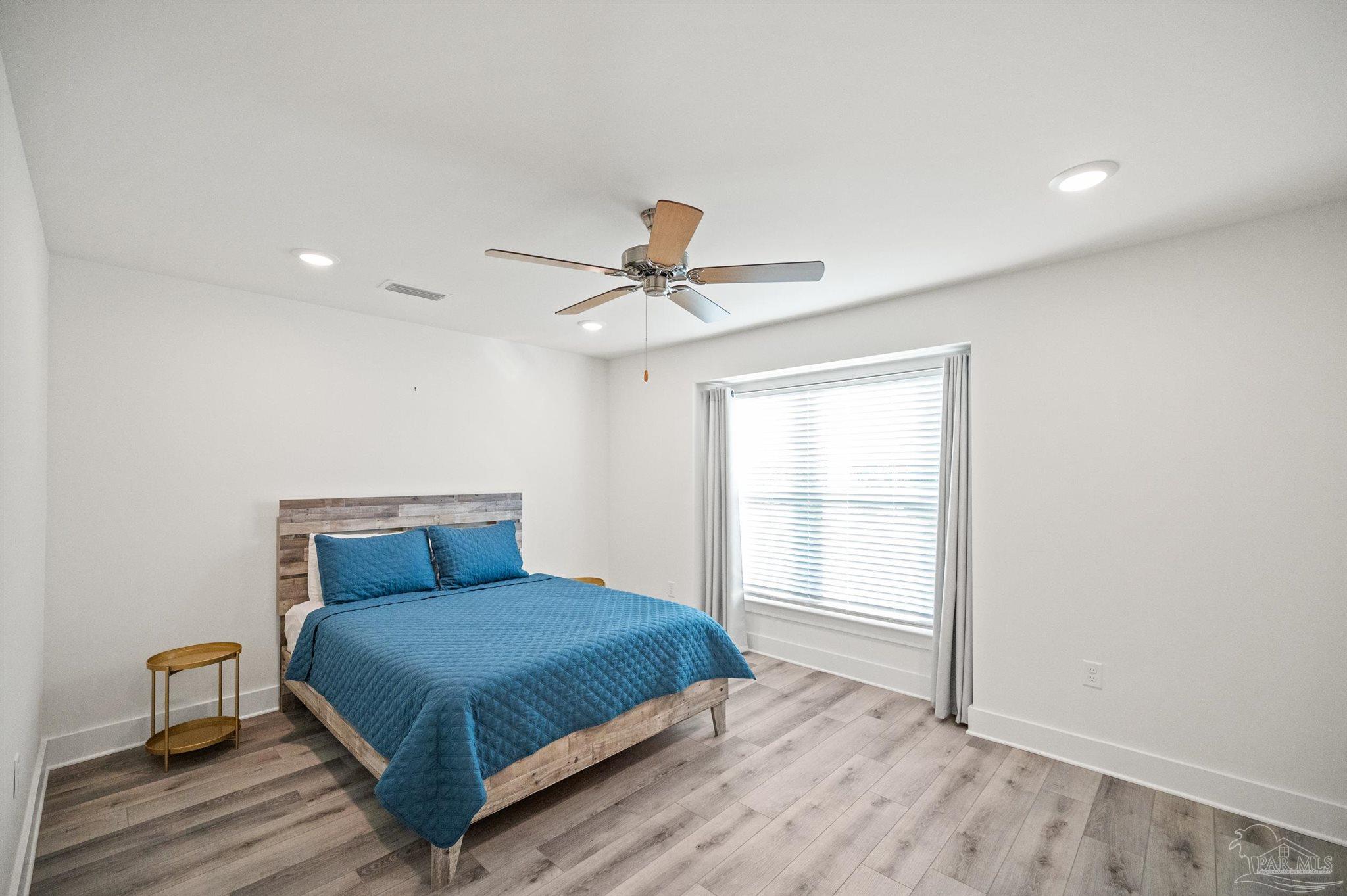 16132 Innerarity Pt Rd # 18