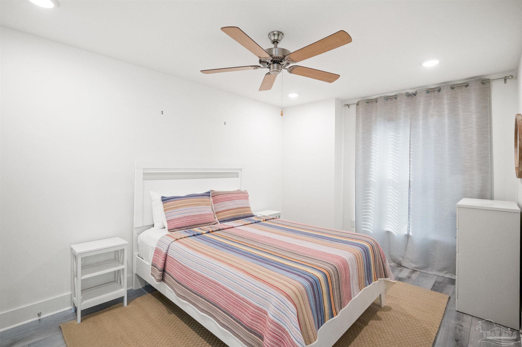 16132 Innerarity Pt Rd # 18