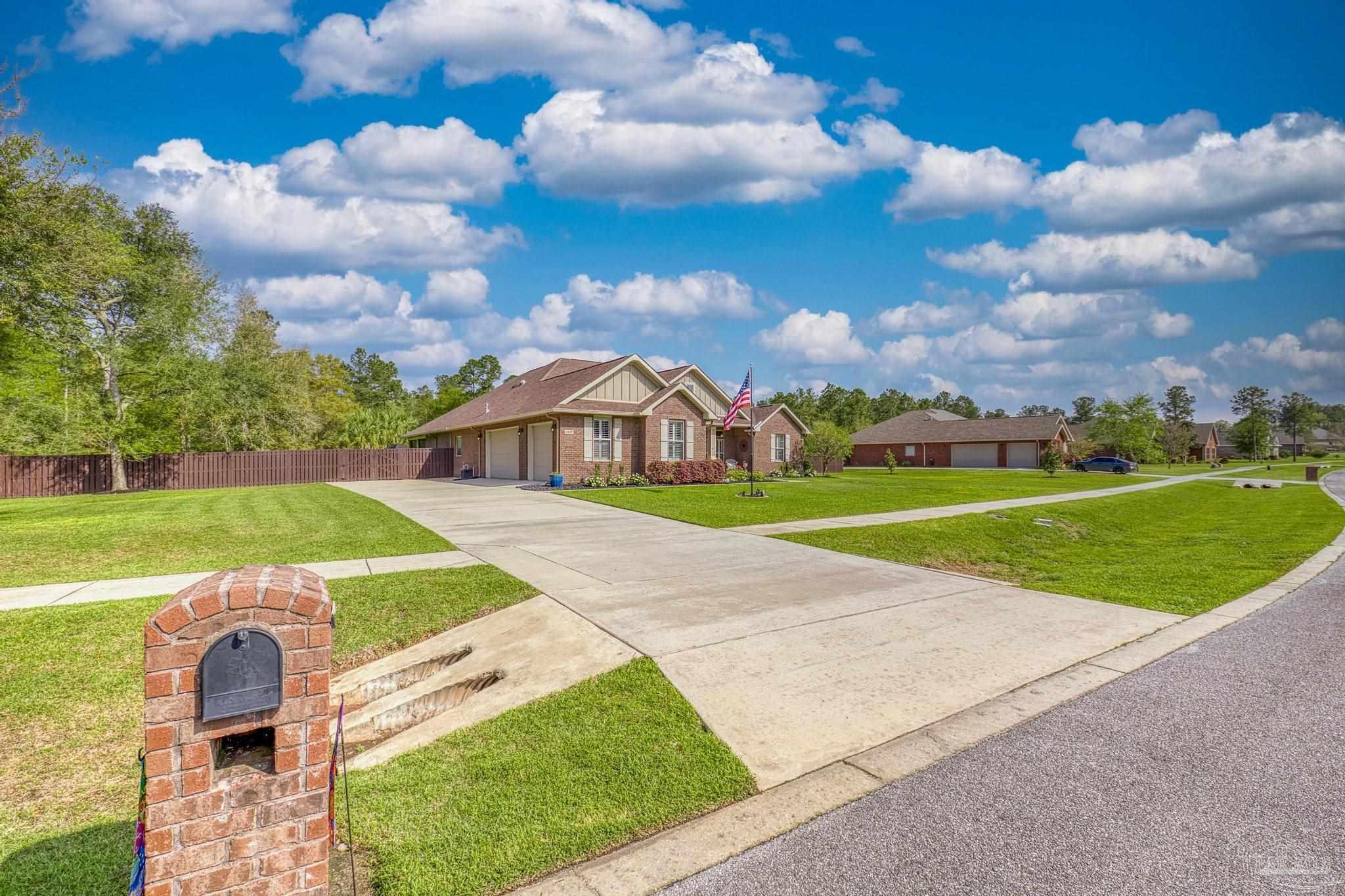 5927 Mountain Crest Ave