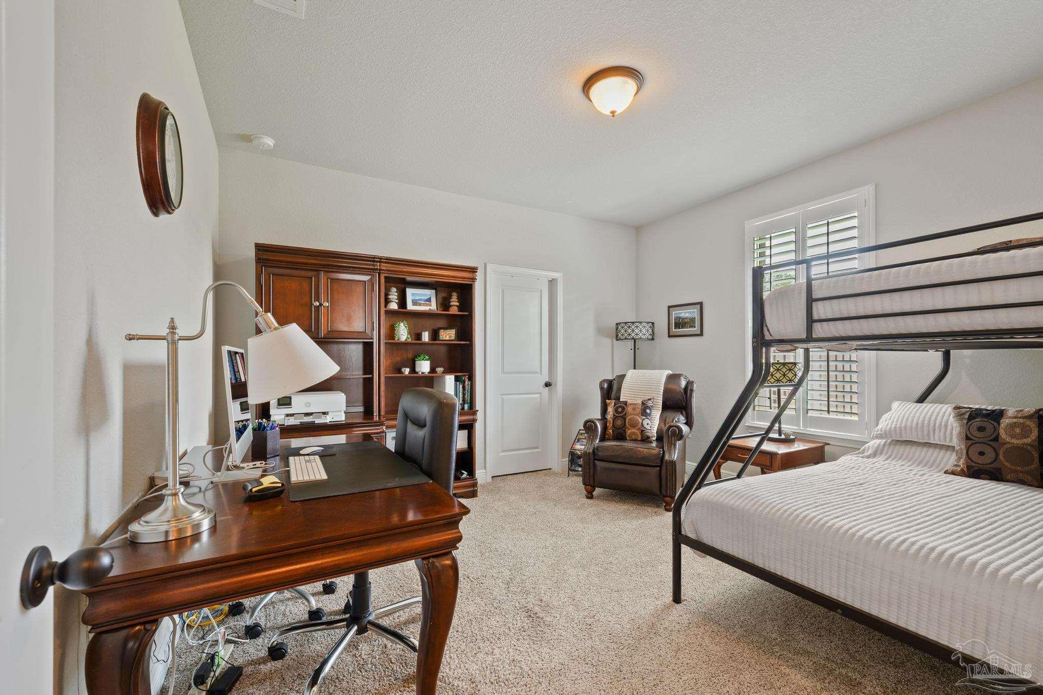 5927 Mountain Crest Ave