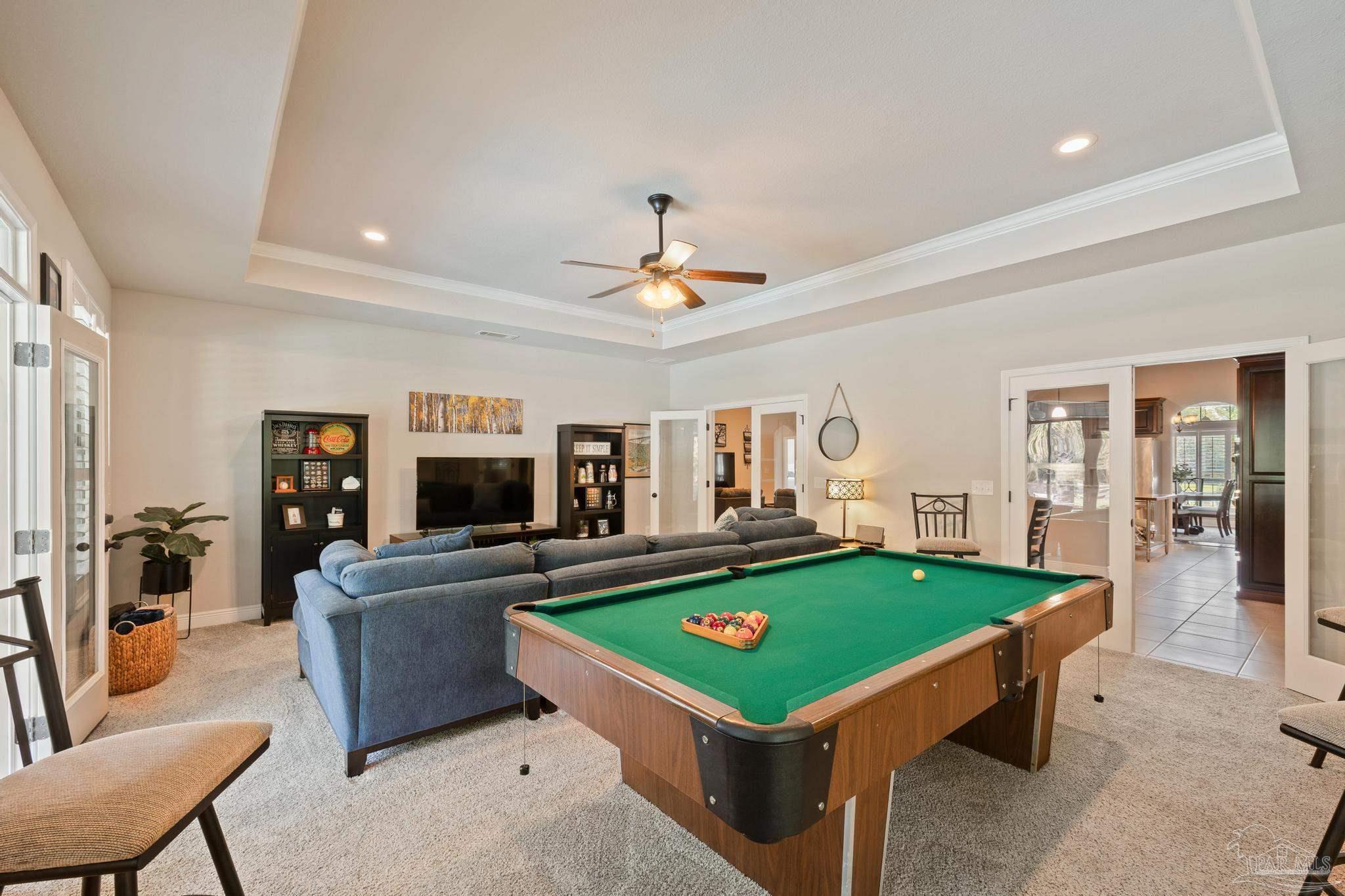 5927 Mountain Crest Ave