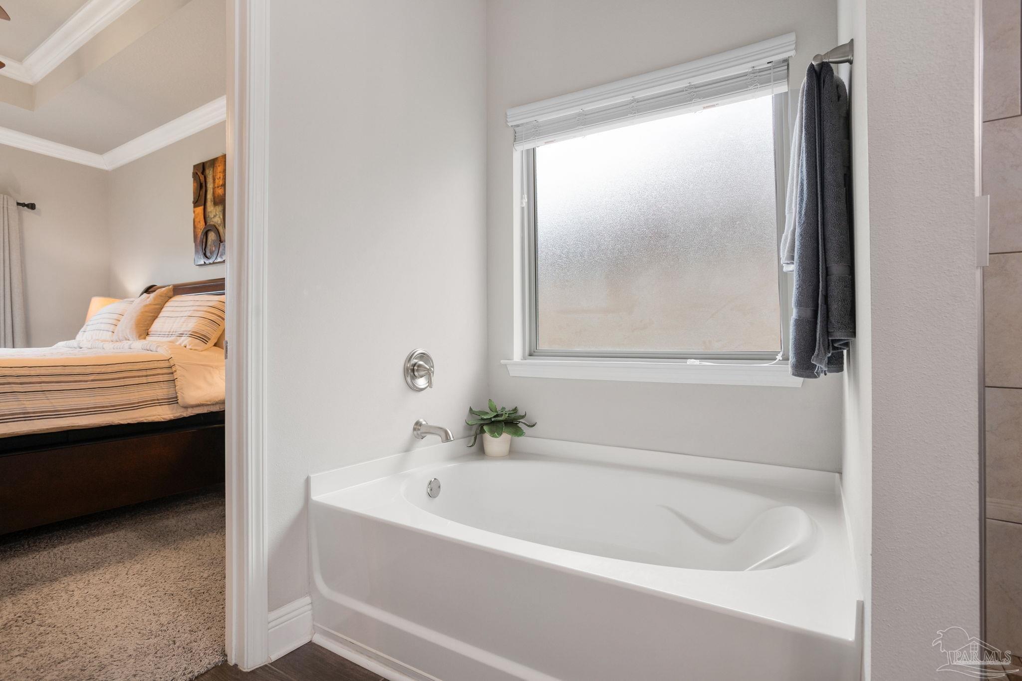 1696 Waterford Sound Blvd