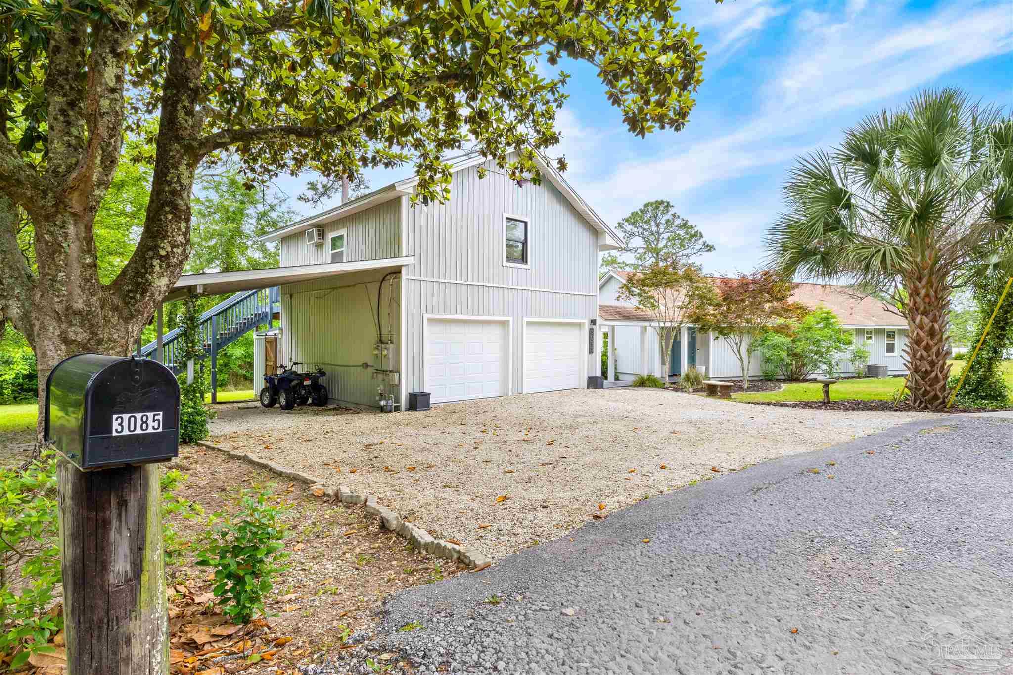 3085 Robertson Rd