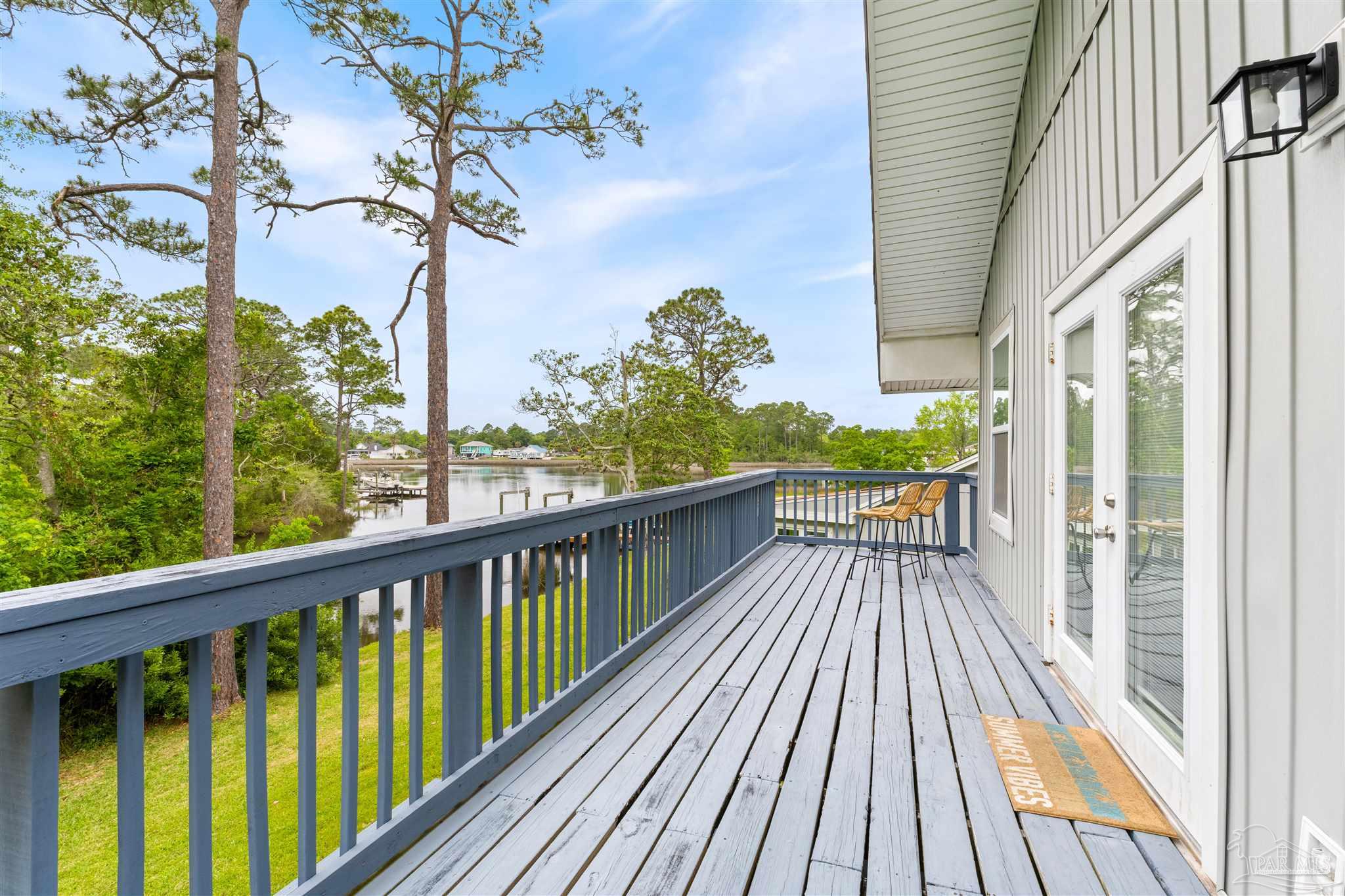 3085 Robertson Rd