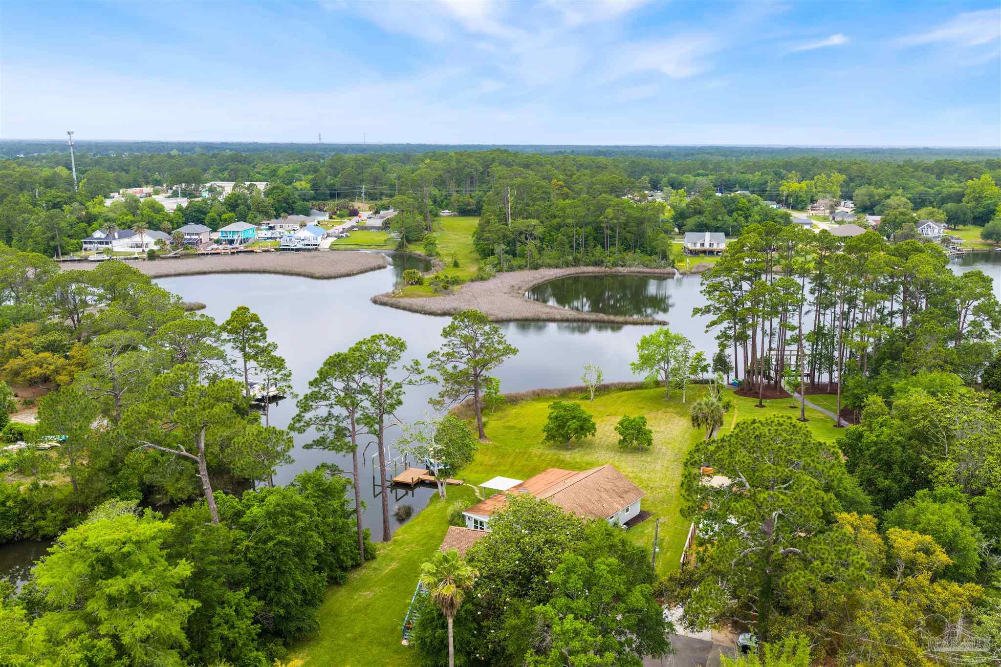 3085 Robertson Rd