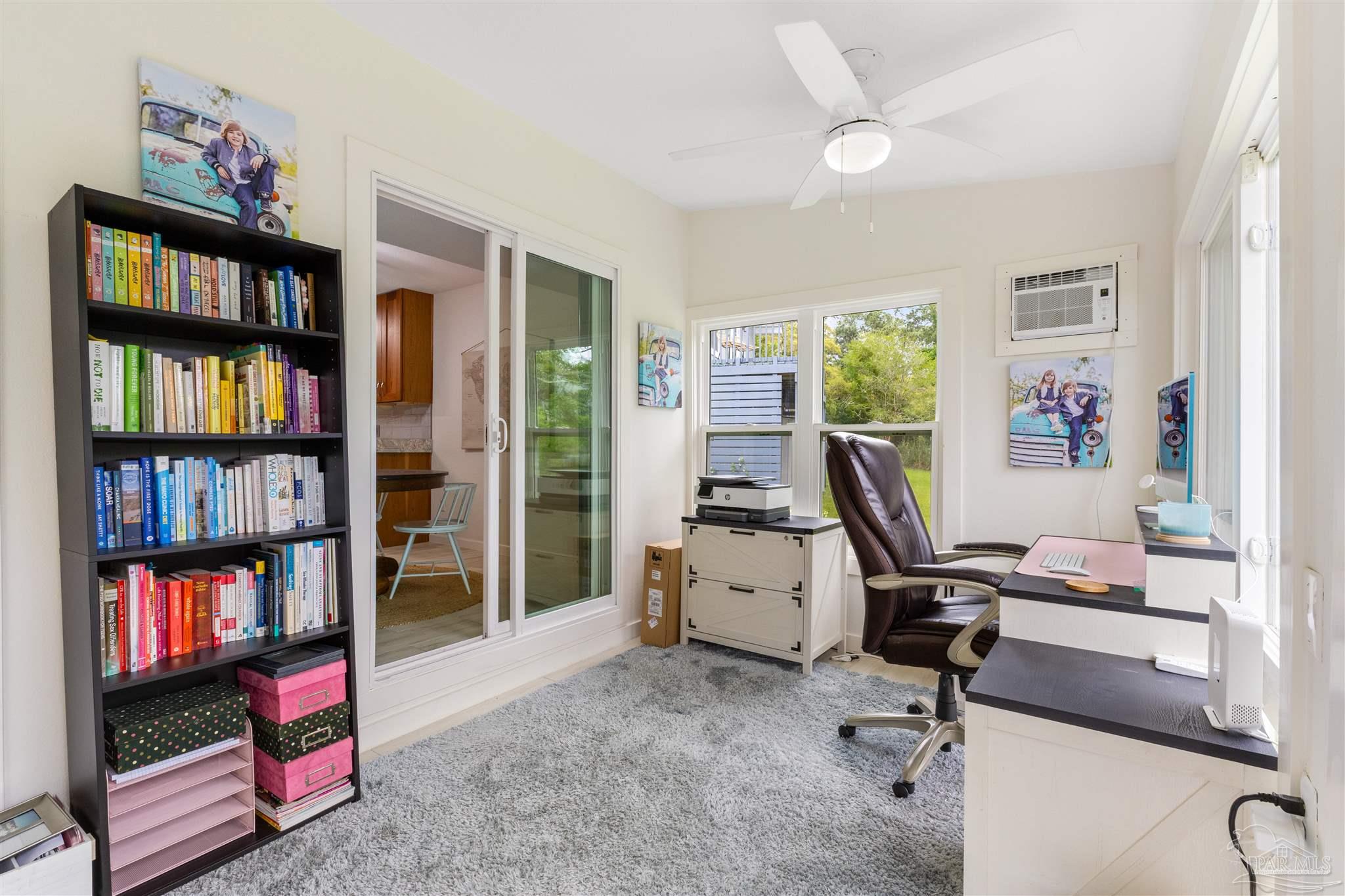 3085 Robertson Rd