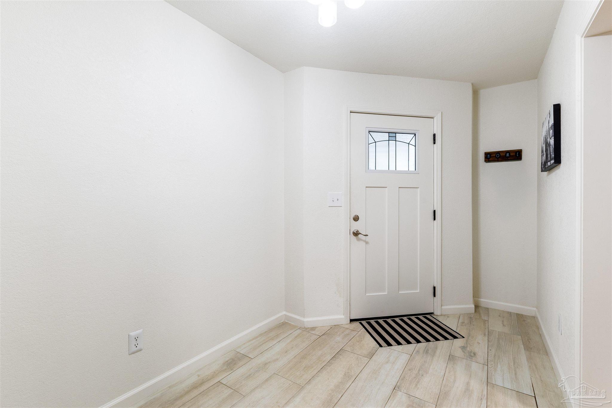 3085 Robertson Rd