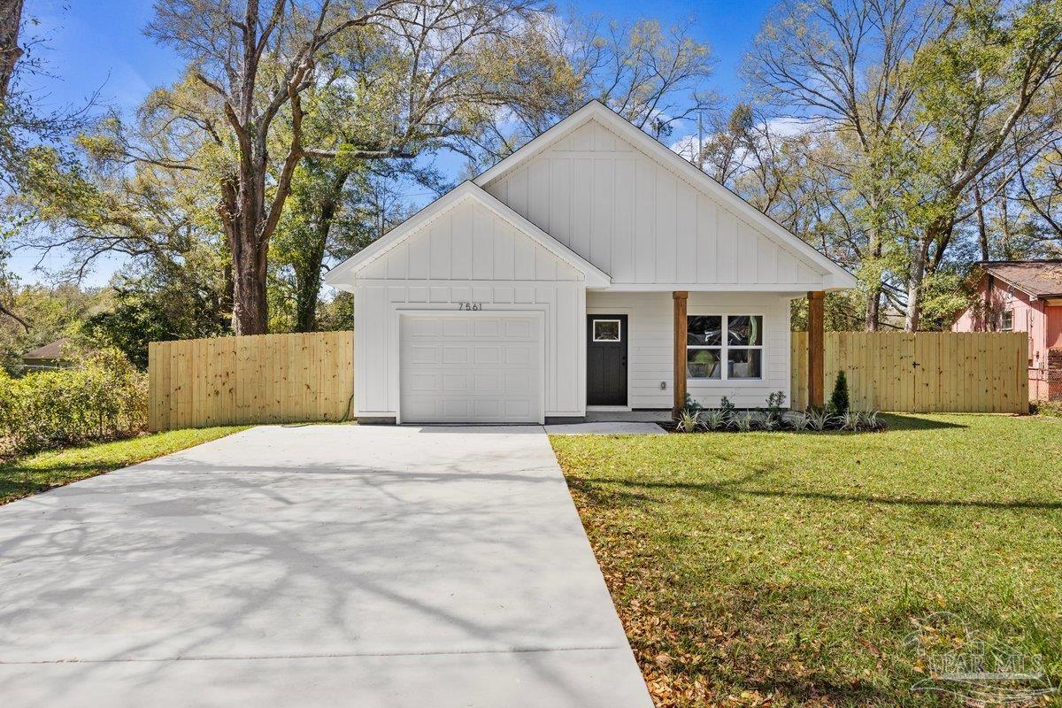 7561 Weaver Dr