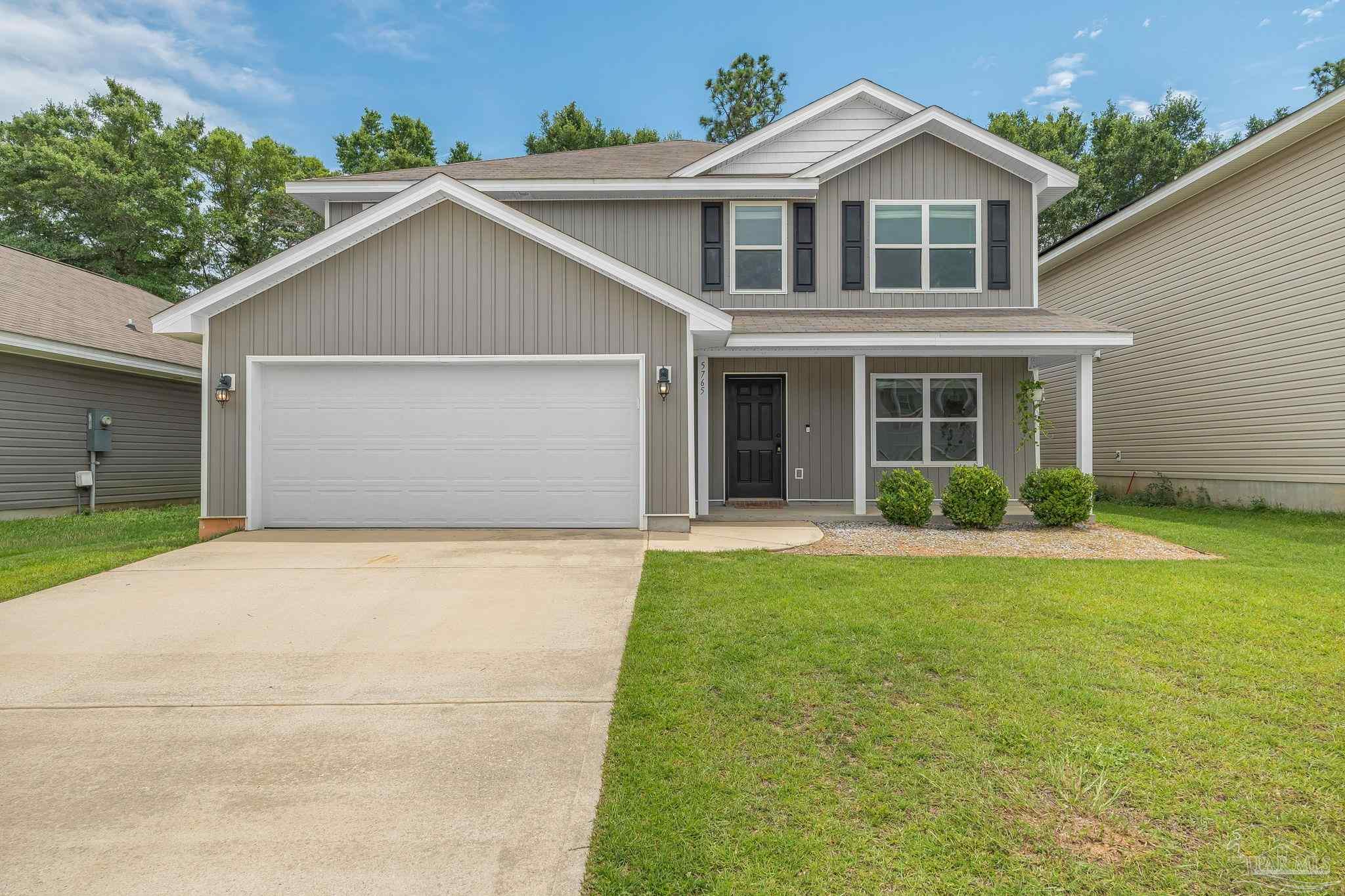5765 Blackhorse Cir
