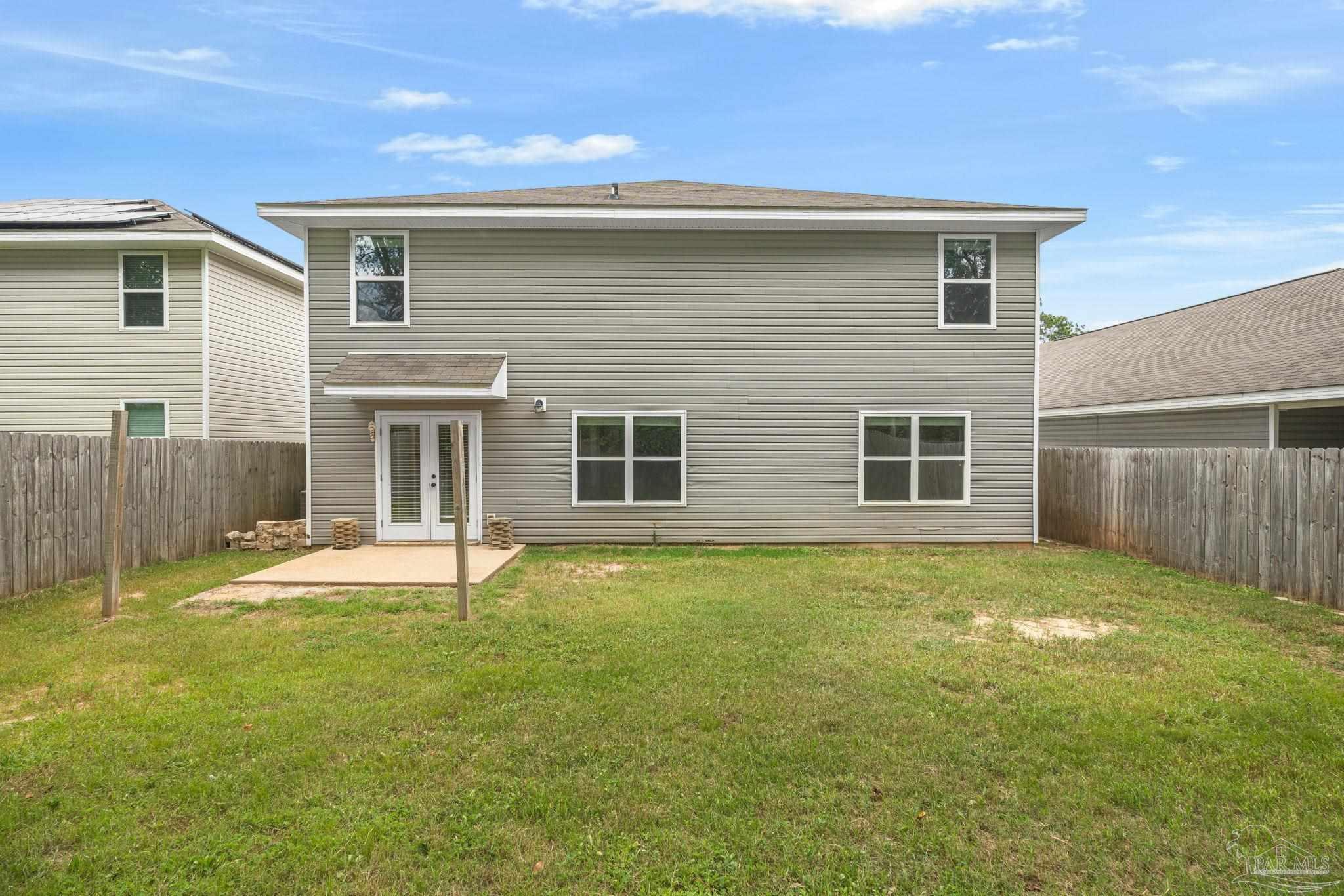 5765 Blackhorse Cir