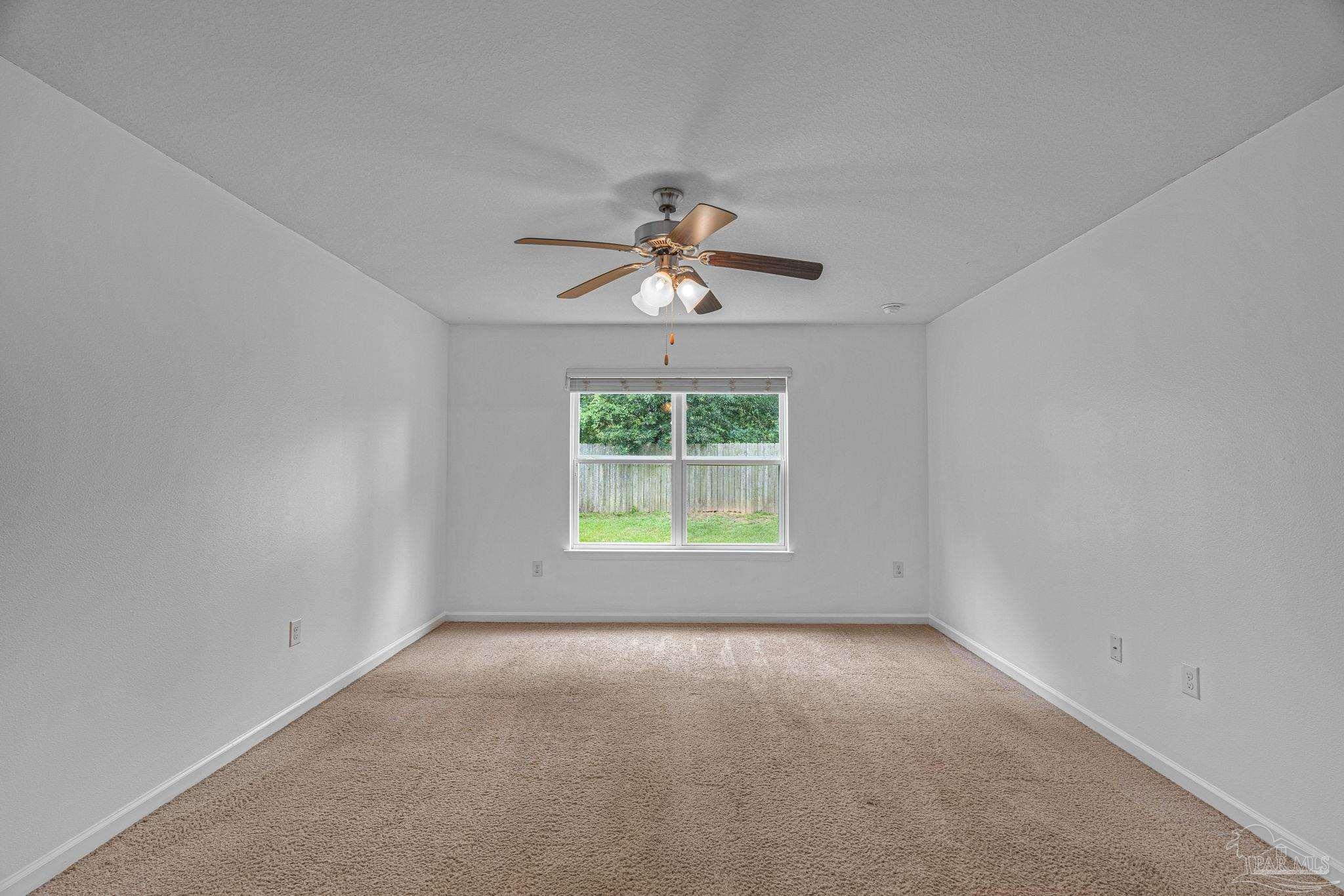 5765 Blackhorse Cir