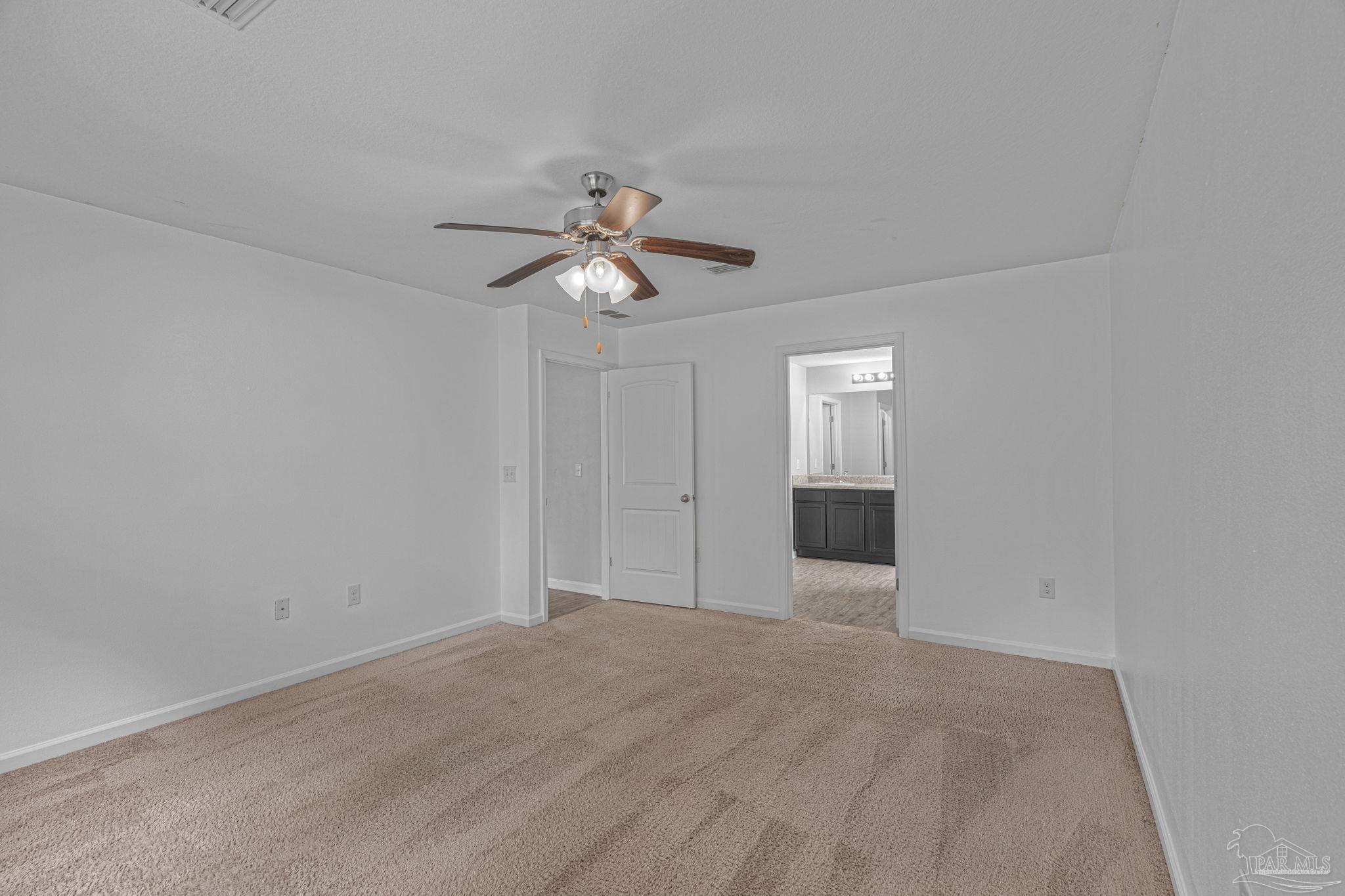 5765 Blackhorse Cir