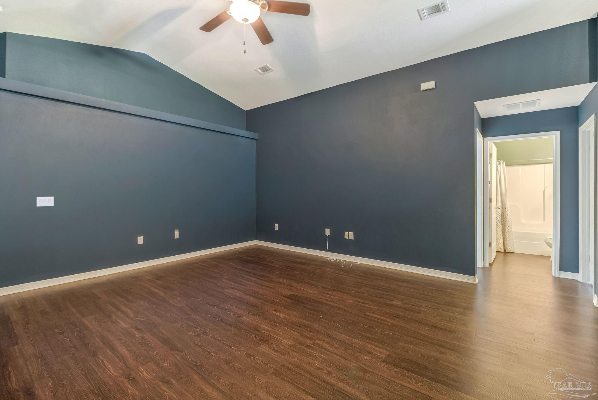 5849 Fairlands Rd