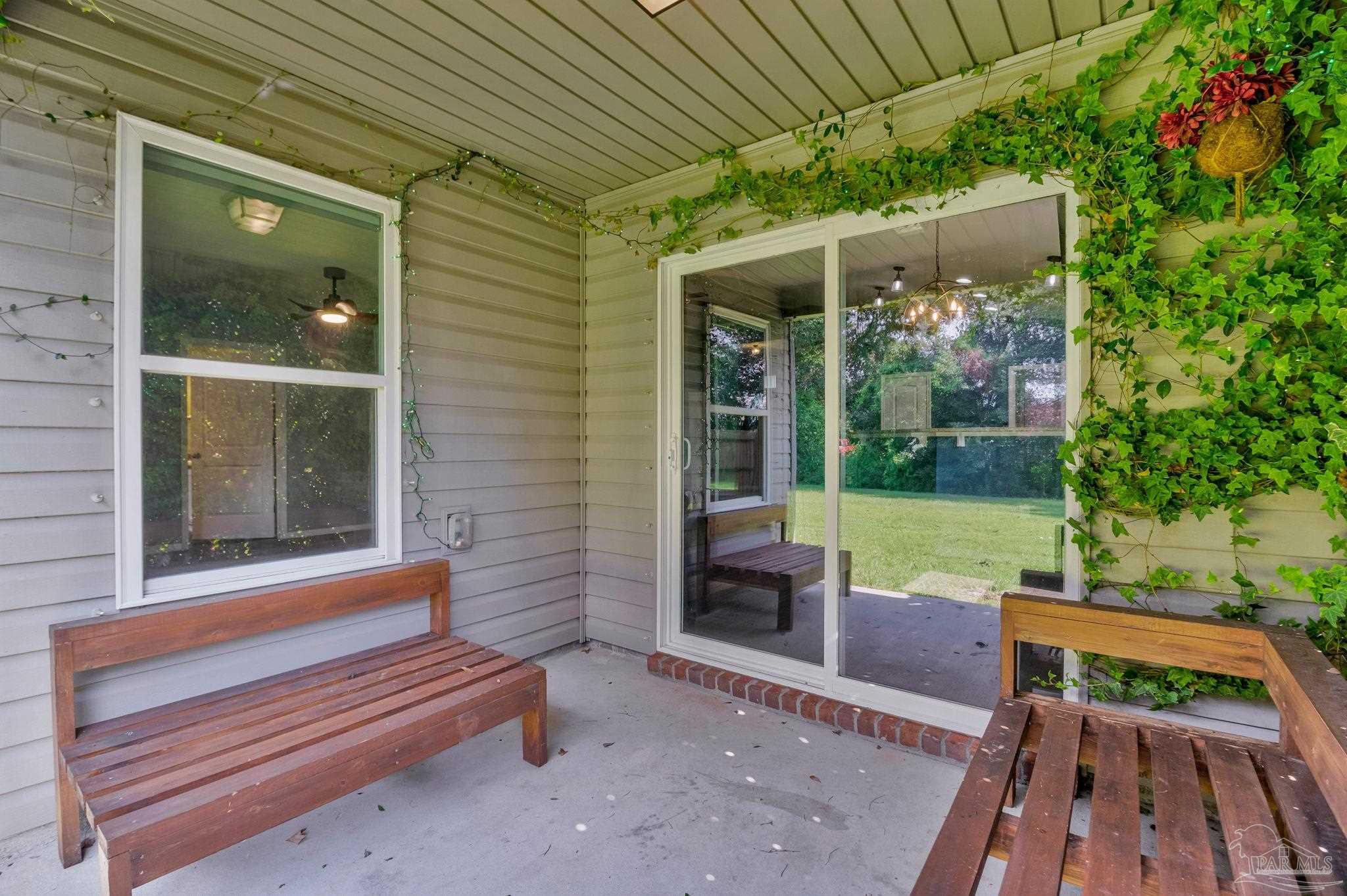 5849 Fairlands Rd