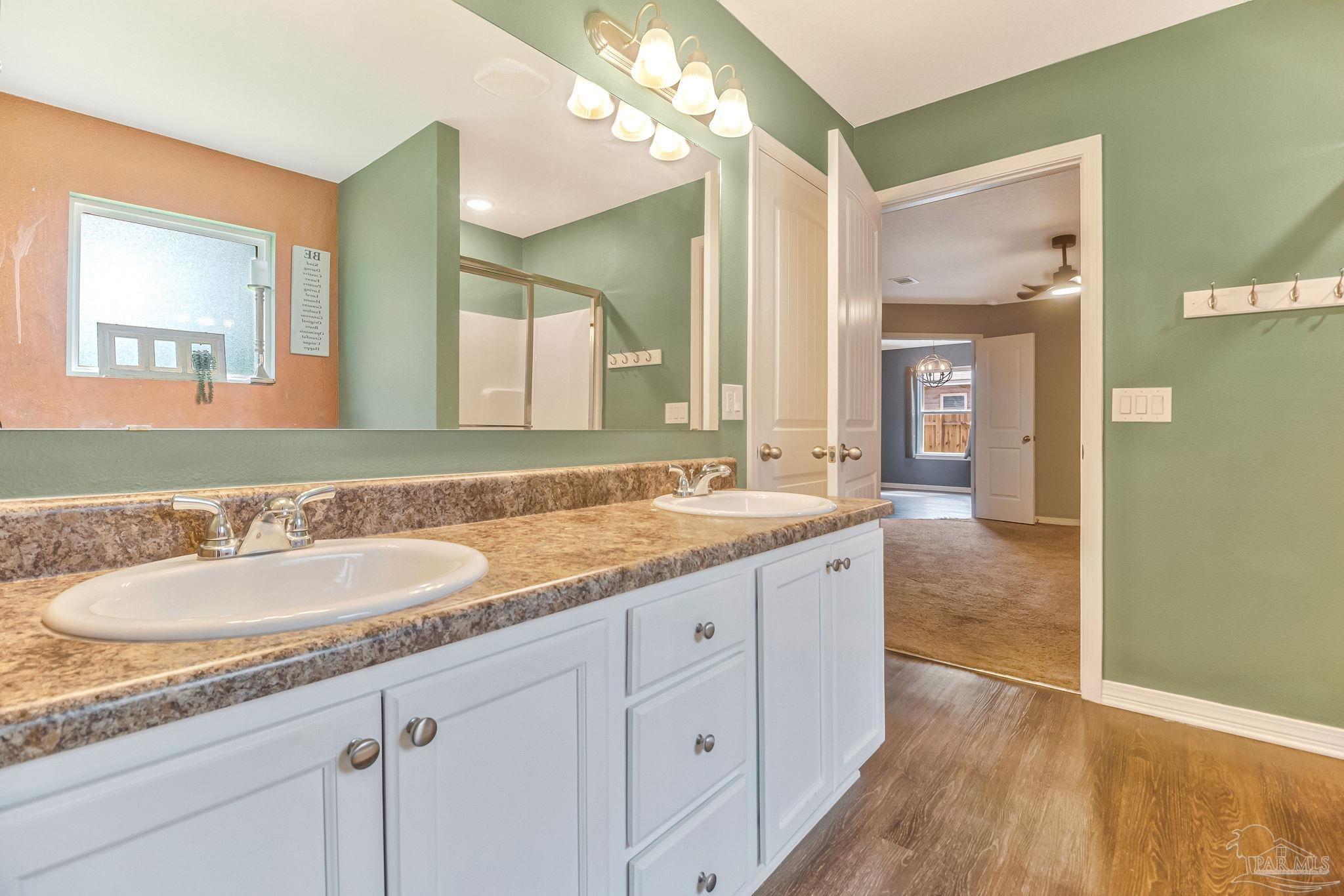 5849 Fairlands Rd