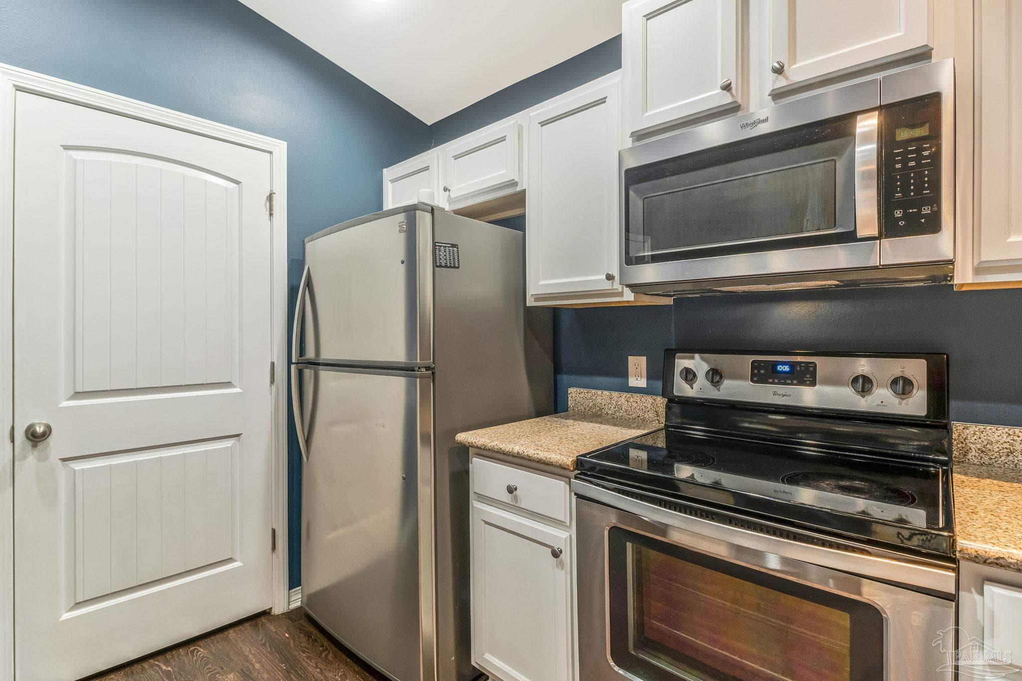5849 Fairlands Rd