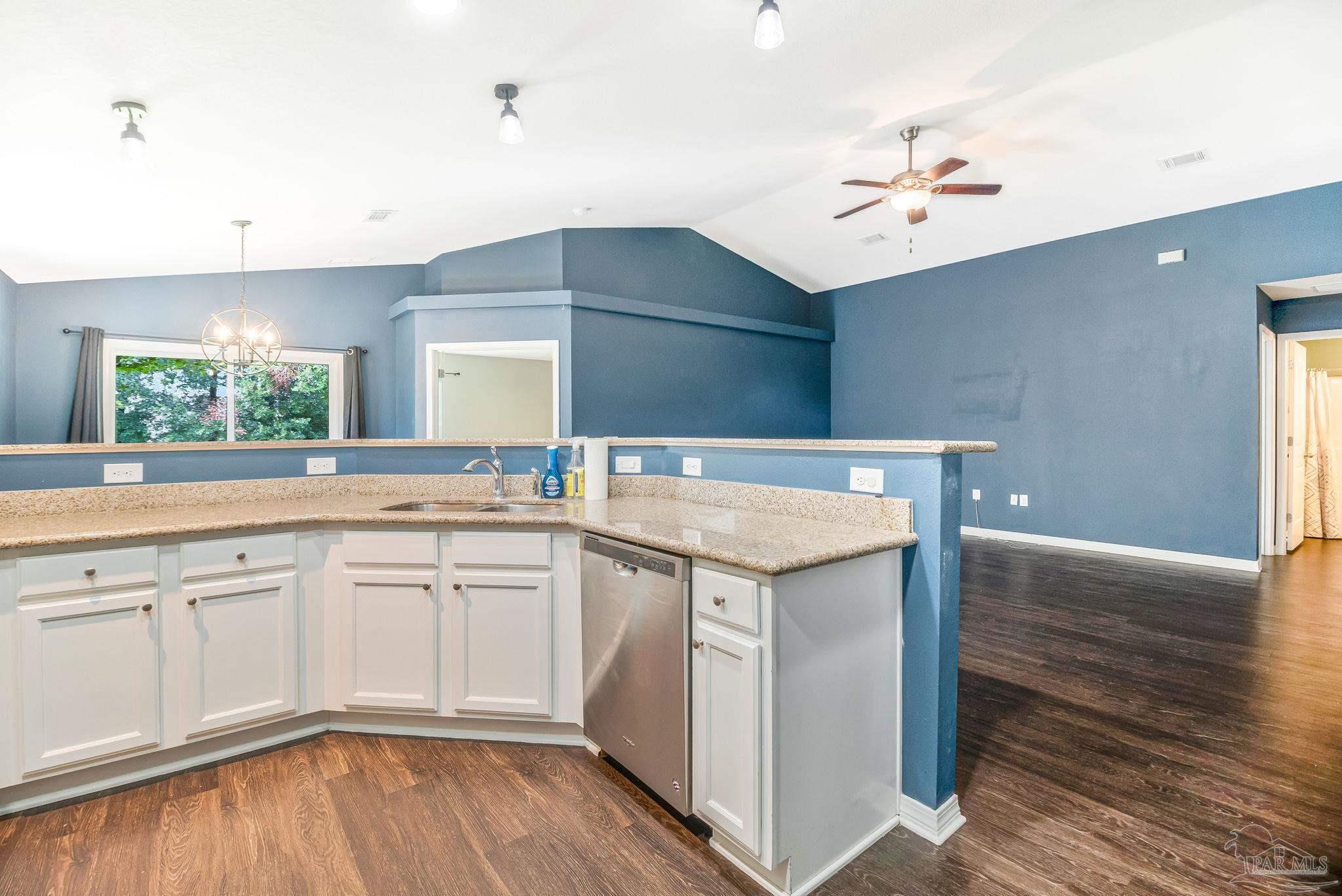 5849 Fairlands Rd