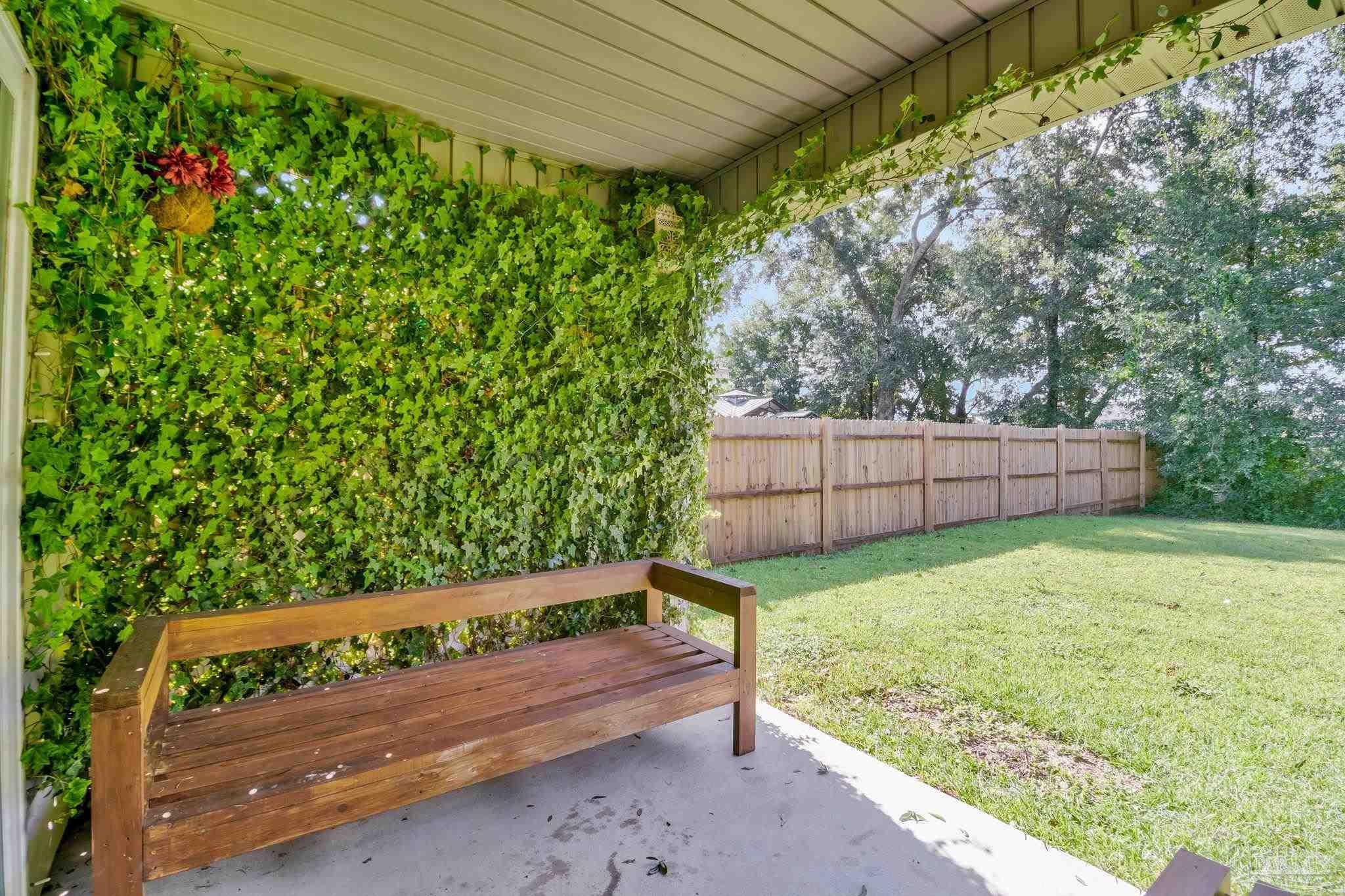 5849 Fairlands Rd