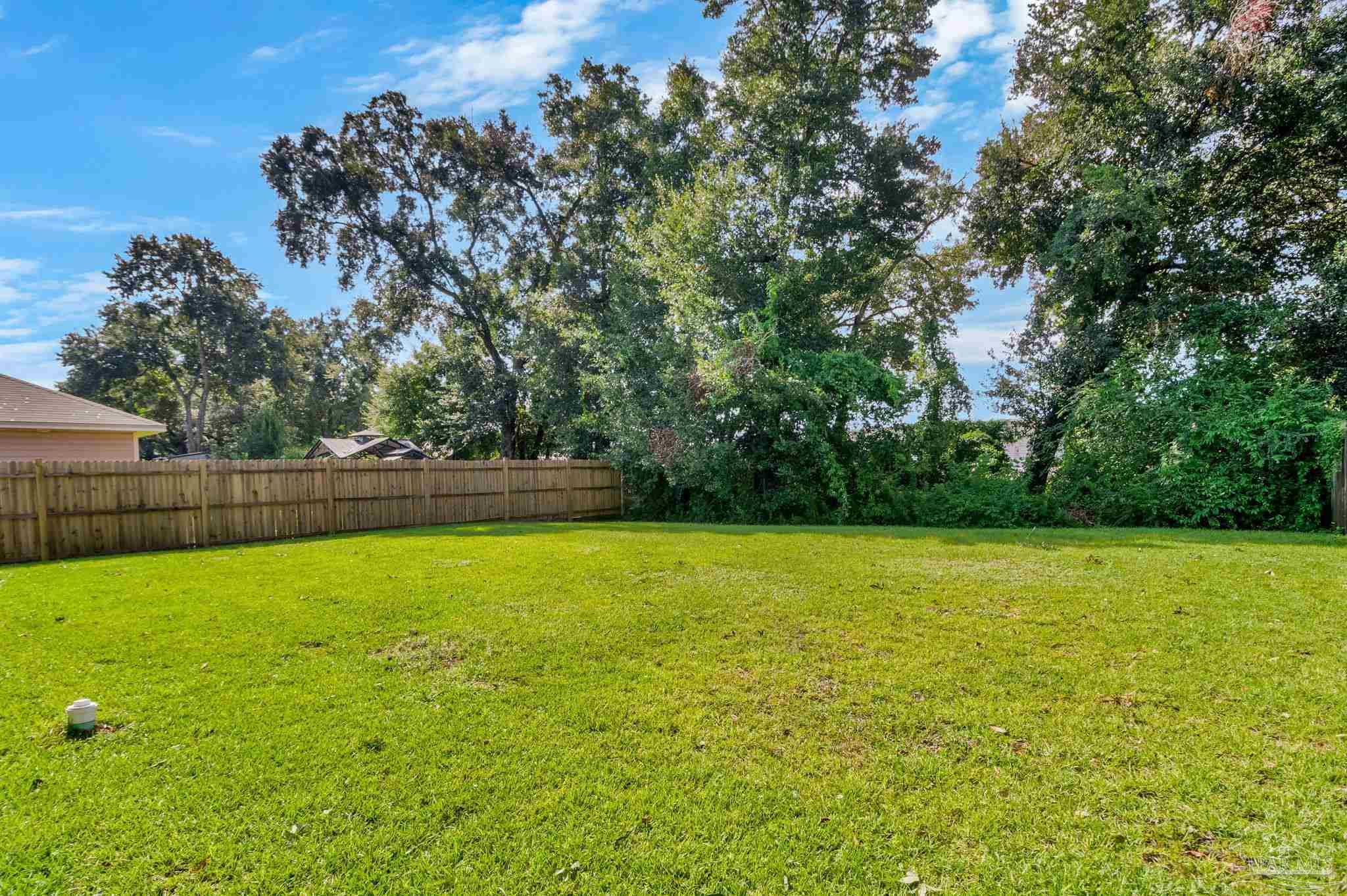 5849 Fairlands Rd