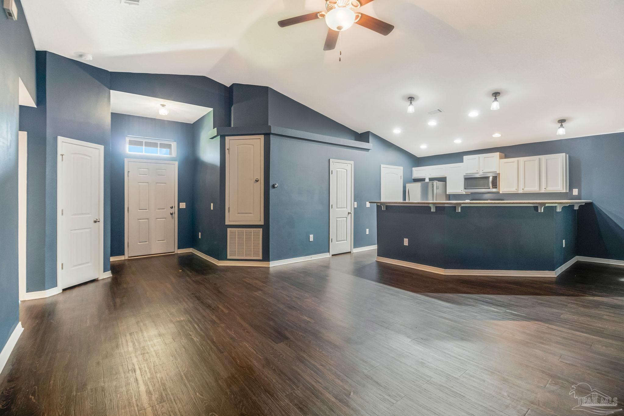 5849 Fairlands Rd