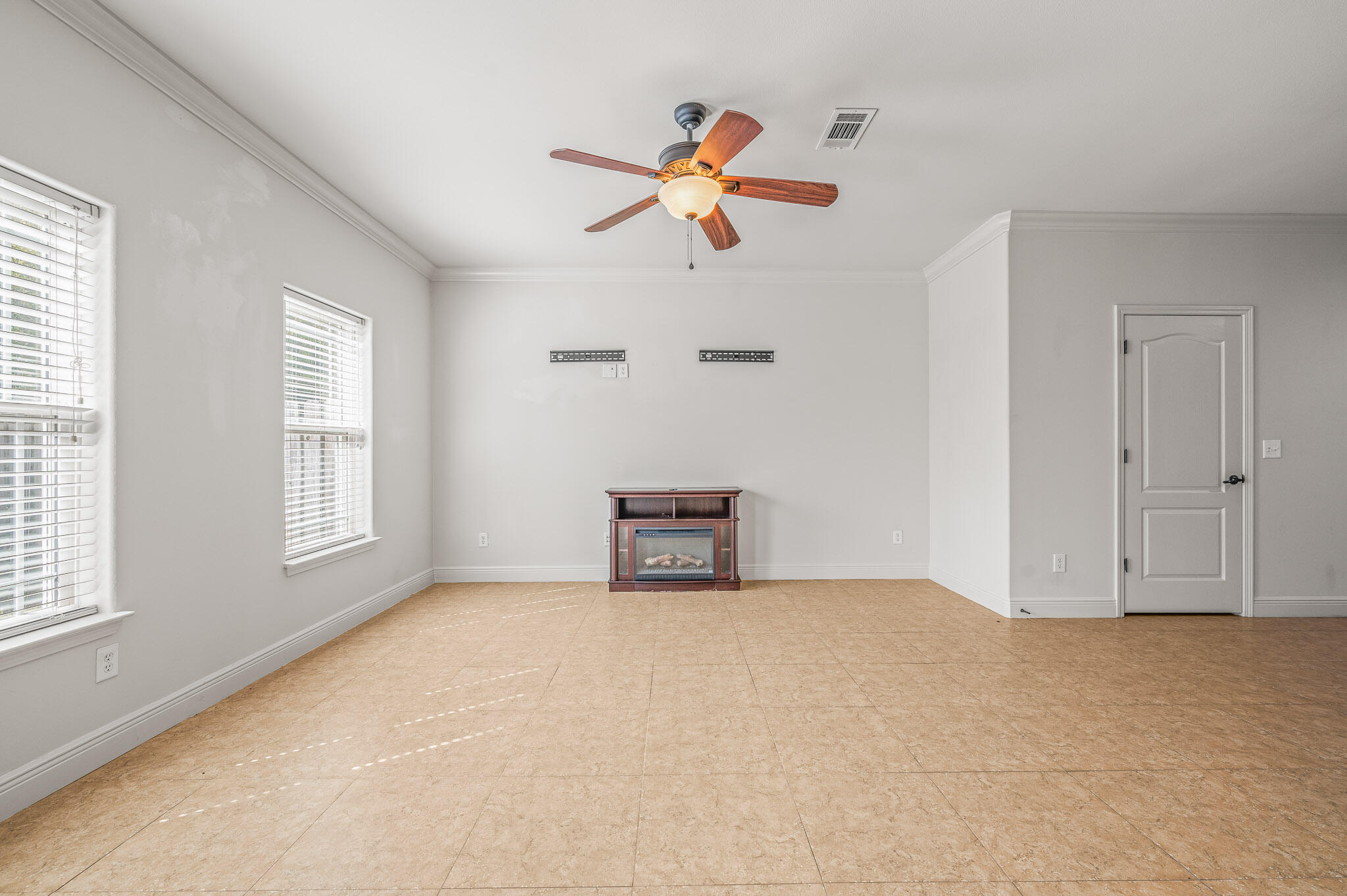 1823 Sound Haven Court