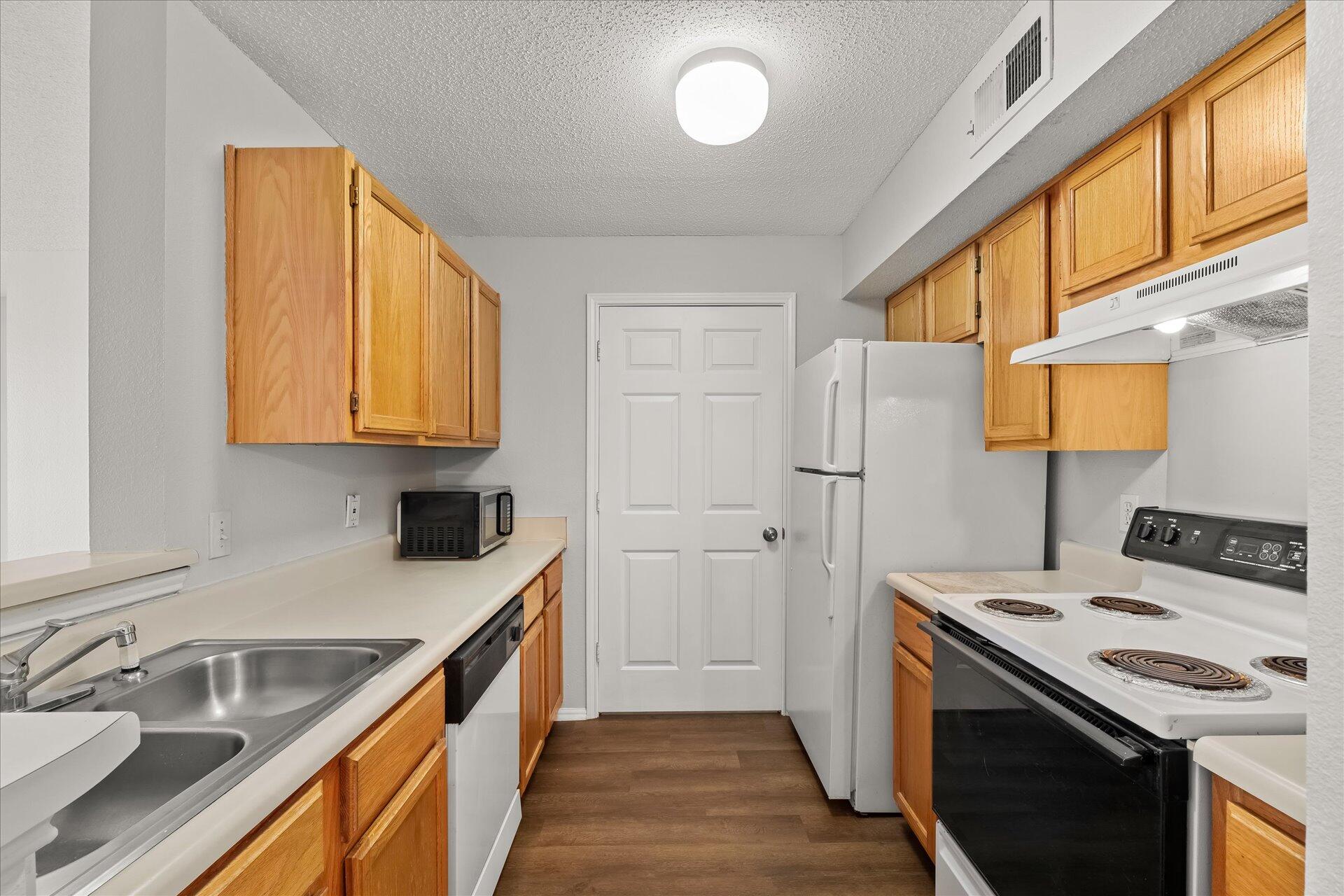 4000 Dancing Cloud Court, 11