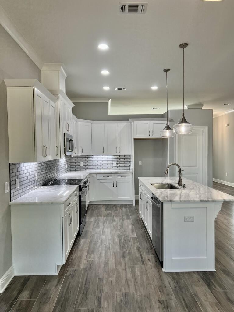 6676 Redfield Street