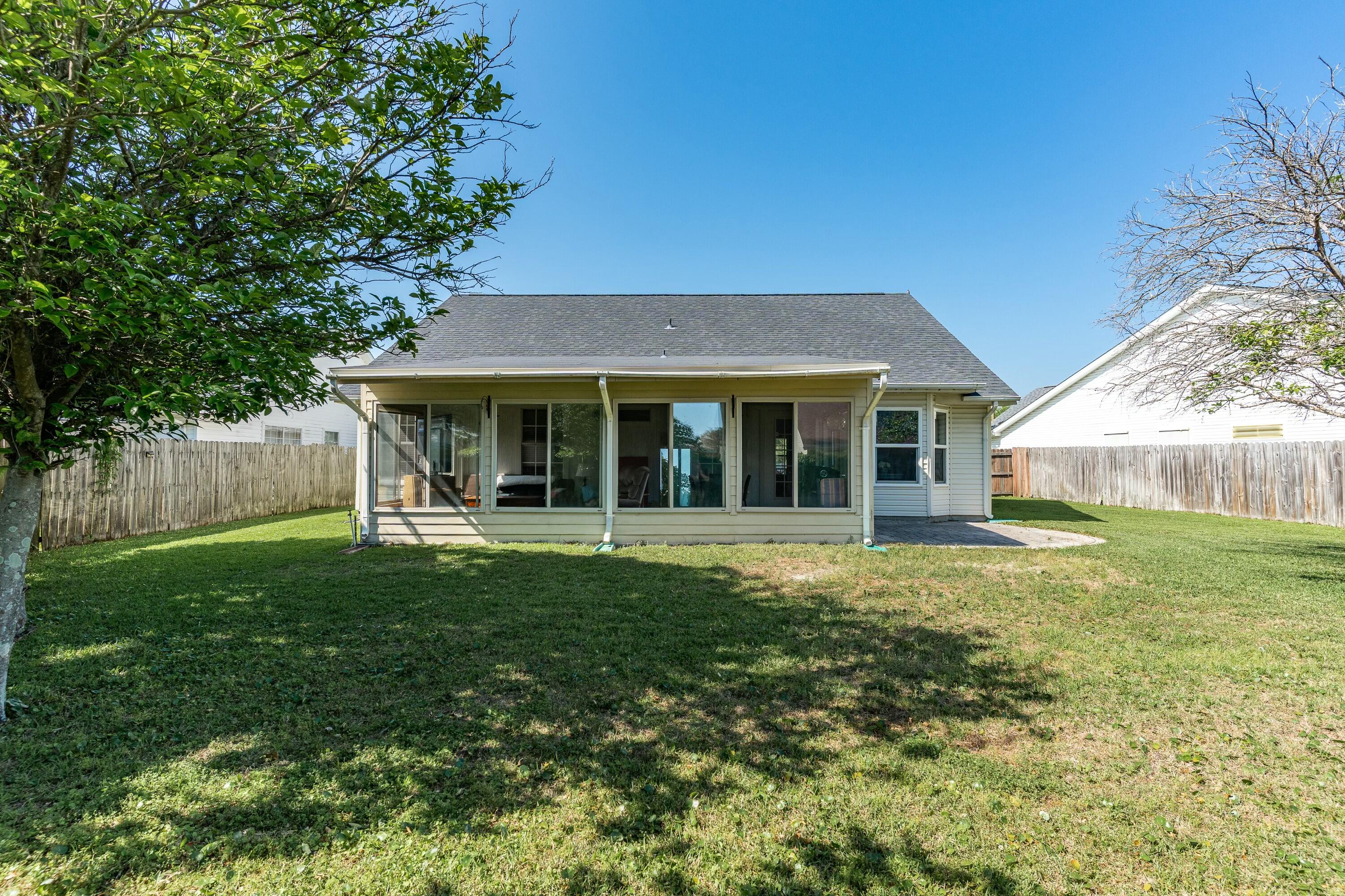 1418 Sterling Point Drive