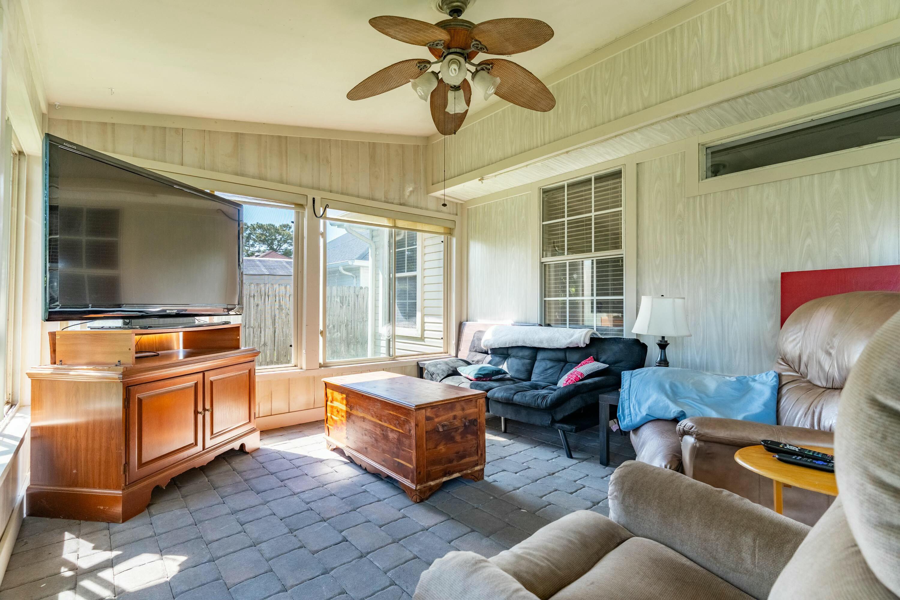 1418 Sterling Point Drive