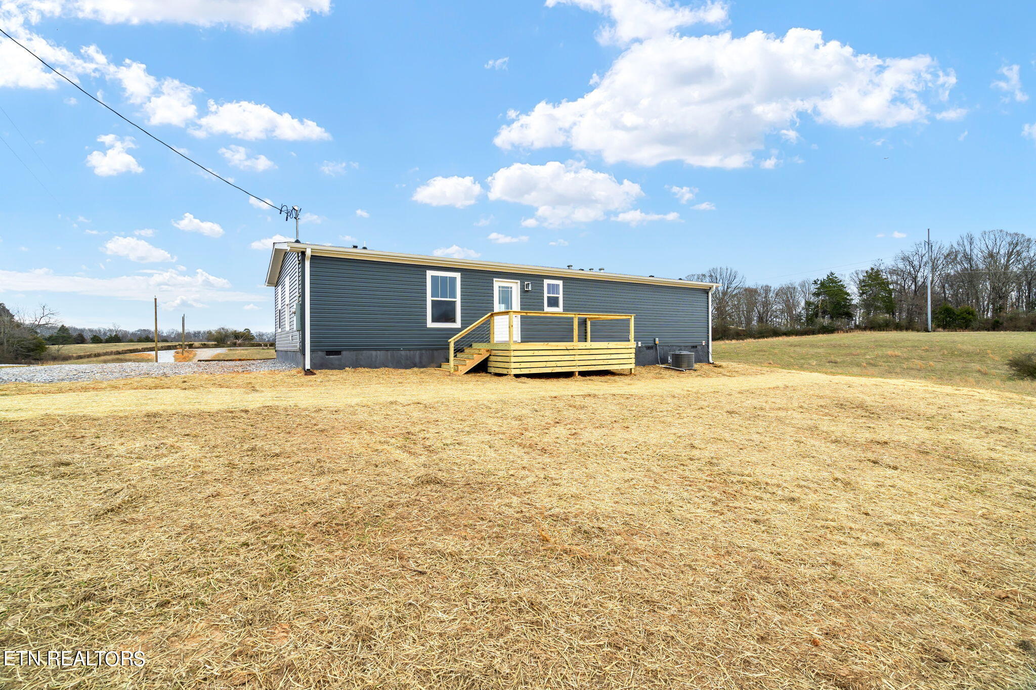 484 Greenbriar Rd